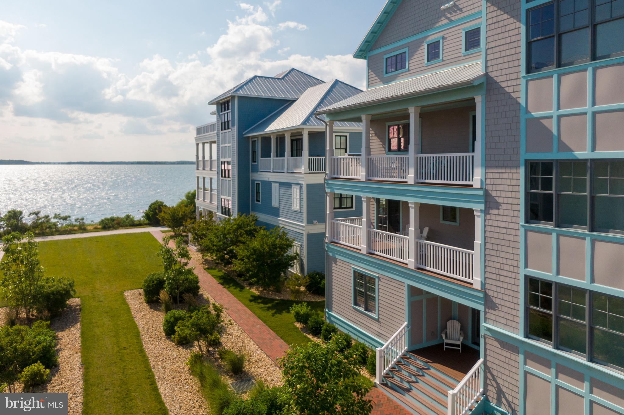 SUNSET ISLAND - Residential