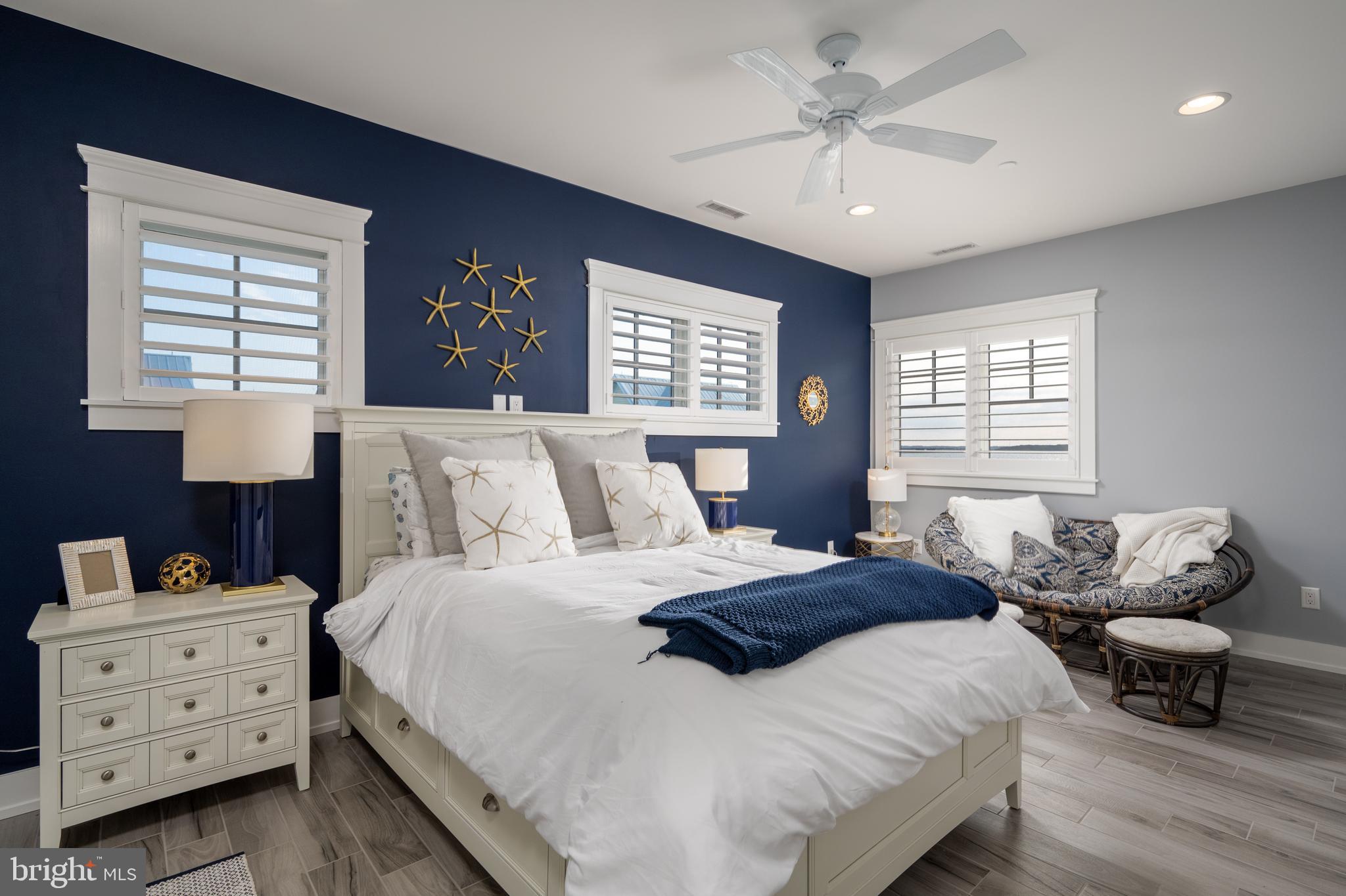 SUNSET ISLAND - Residential