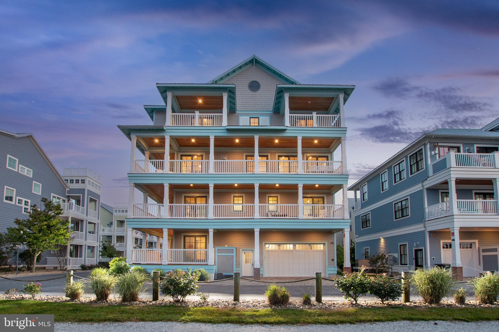 SUNSET ISLAND - Residential