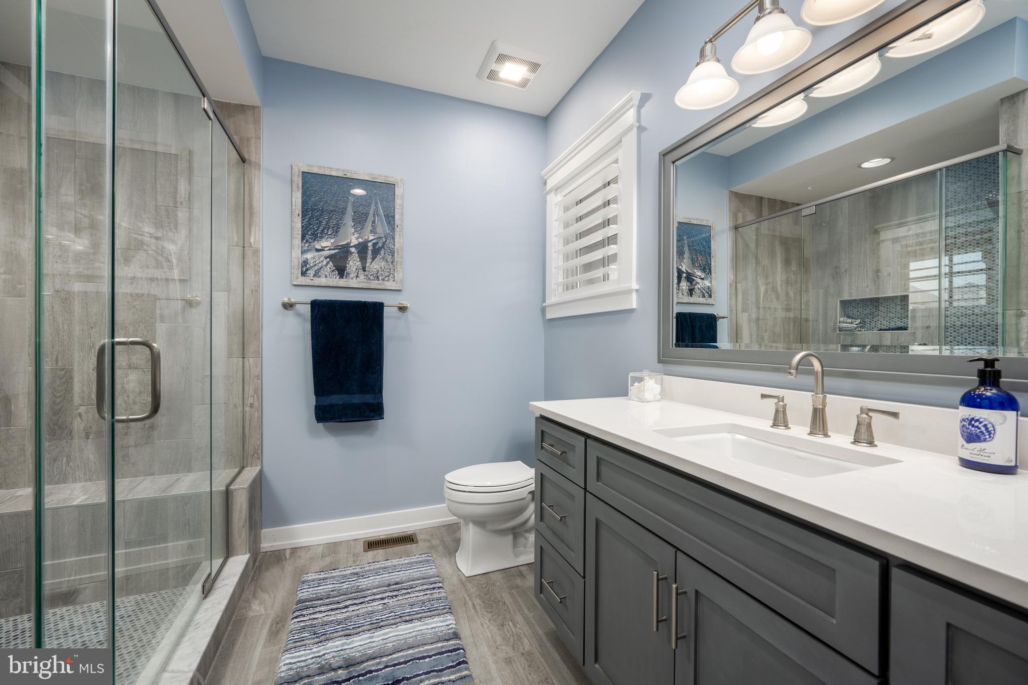 SUNSET ISLAND - Residential