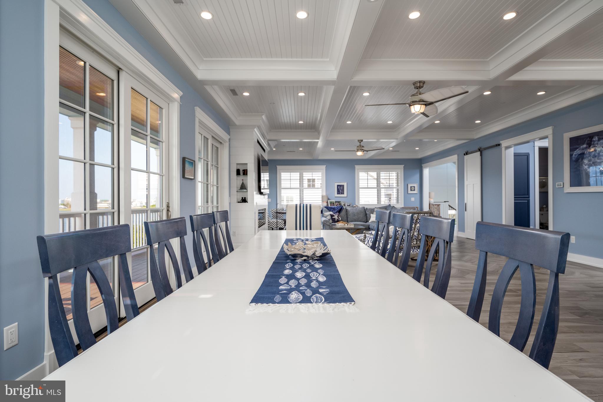 SUNSET ISLAND - Residential