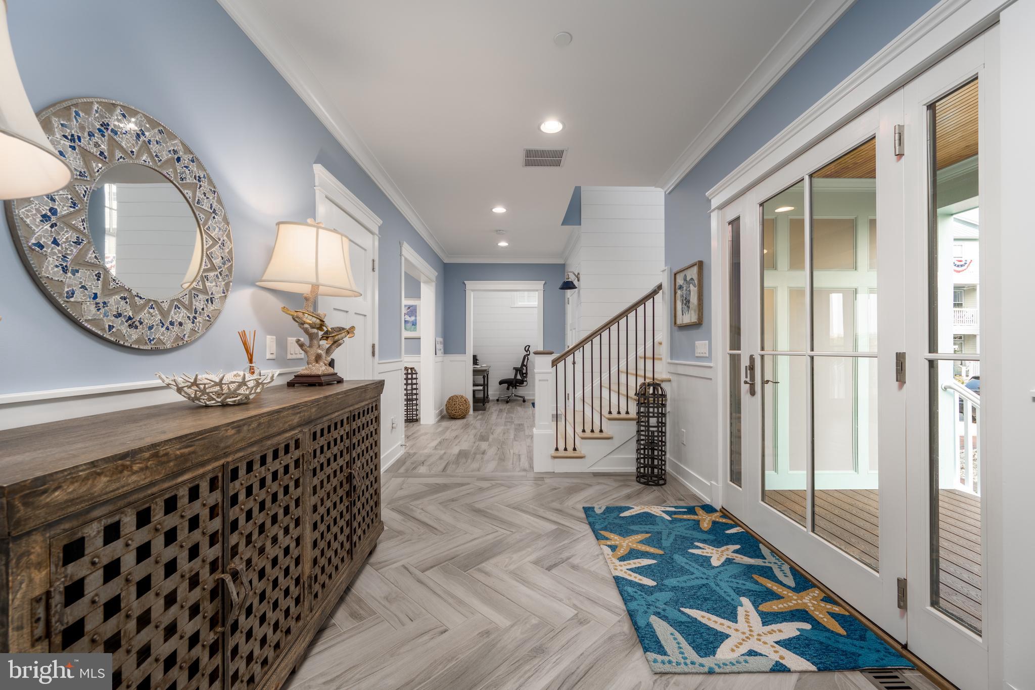 SUNSET ISLAND - Residential