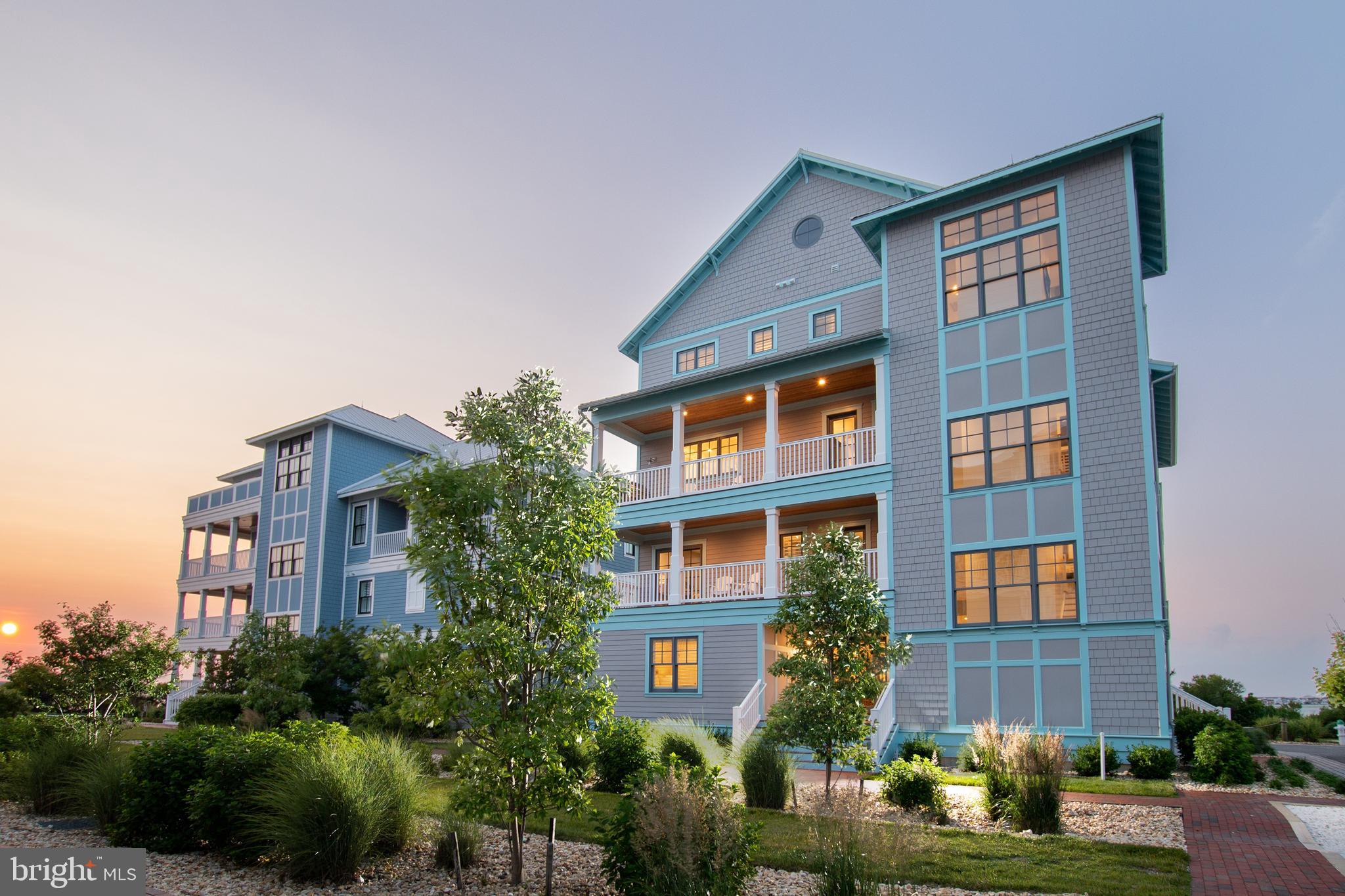 SUNSET ISLAND - Residential