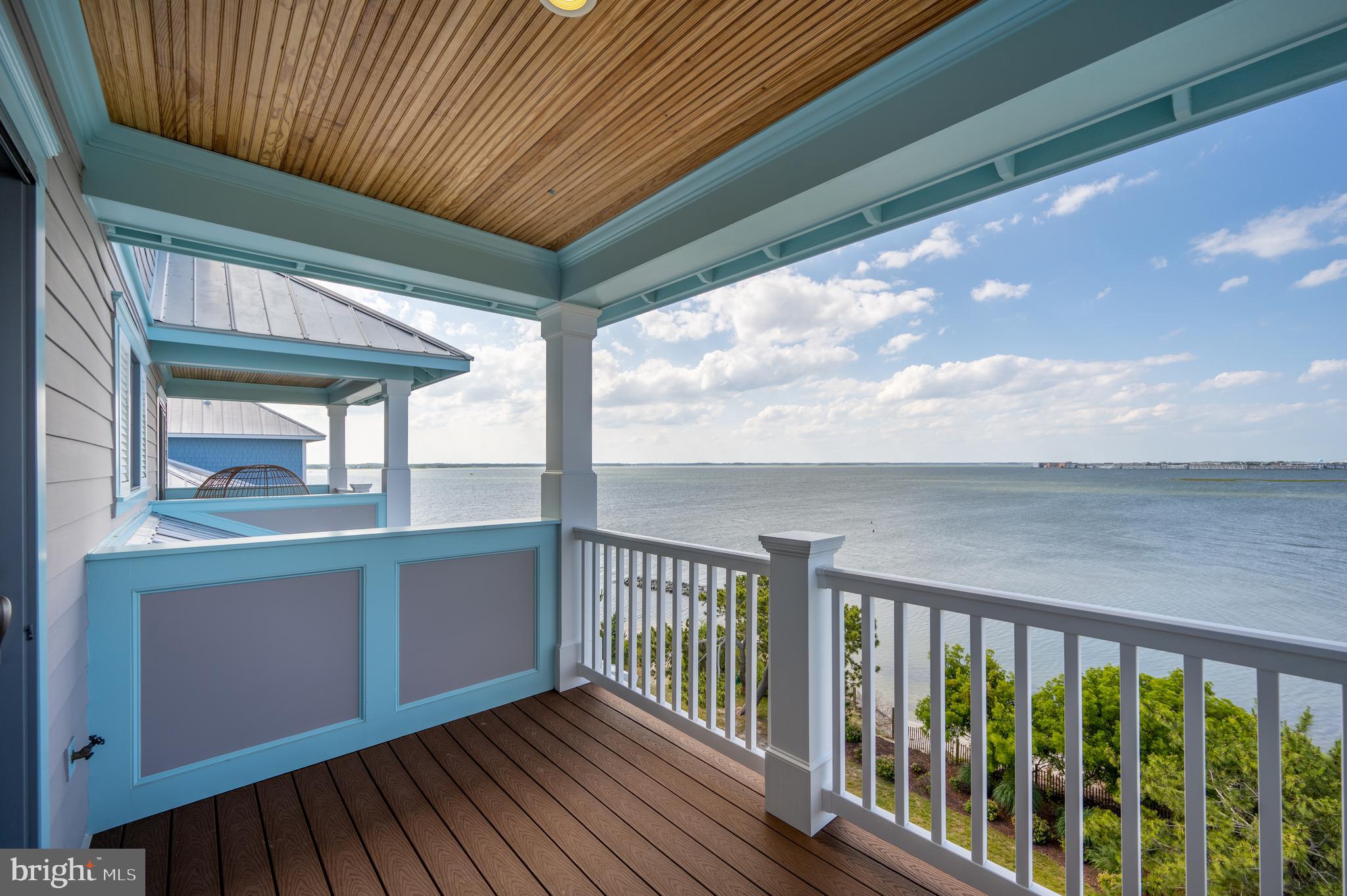 SUNSET ISLAND - Residential