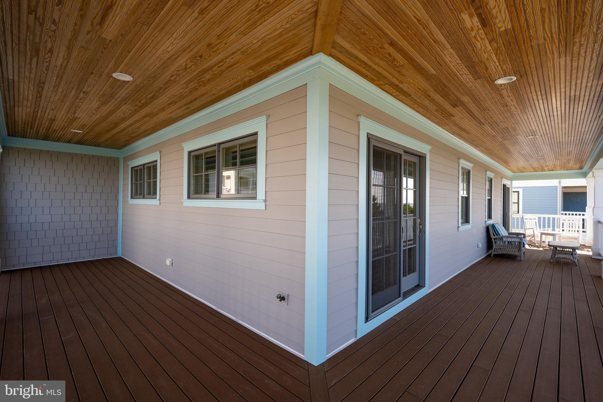 SUNSET ISLAND - Residential