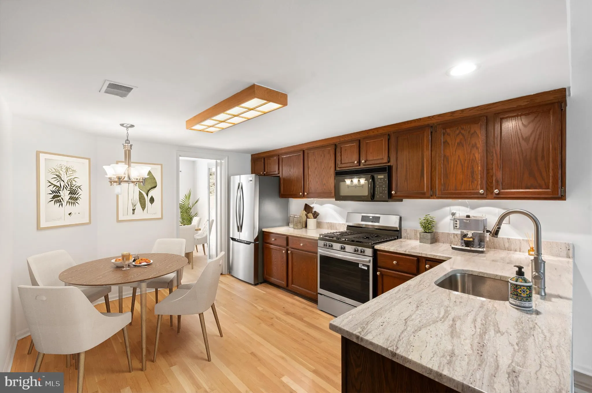 Chesterbrook, Pennsylvania 19087, United States, 3 Bedrooms Bedrooms, ,3 BathroomsBathrooms,Residential,Active,203349