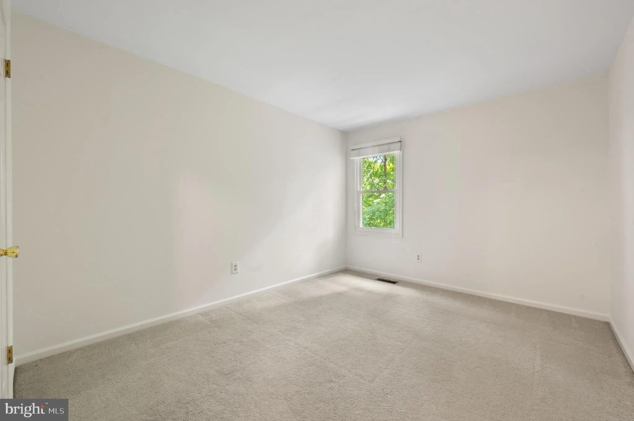 Chesterbrook, Pennsylvania 19087, United States, 3 Bedrooms Bedrooms, ,3 BathroomsBathrooms,Residential,Active,203349