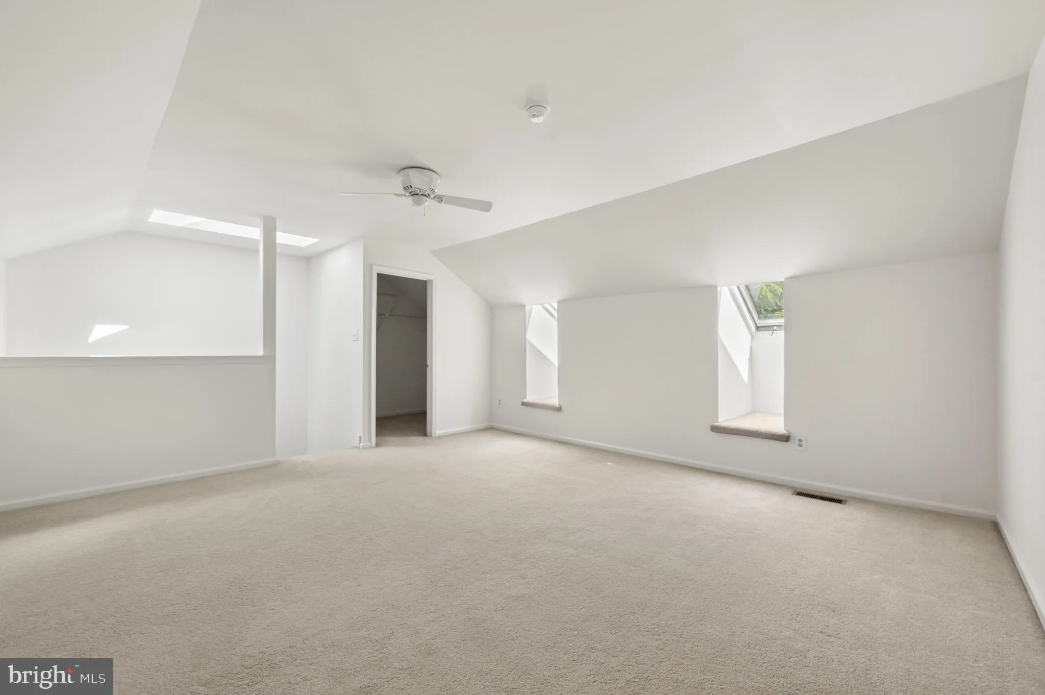 Chesterbrook, Pennsylvania 19087, United States, 3 Bedrooms Bedrooms, ,3 BathroomsBathrooms,Residential,Active,203349