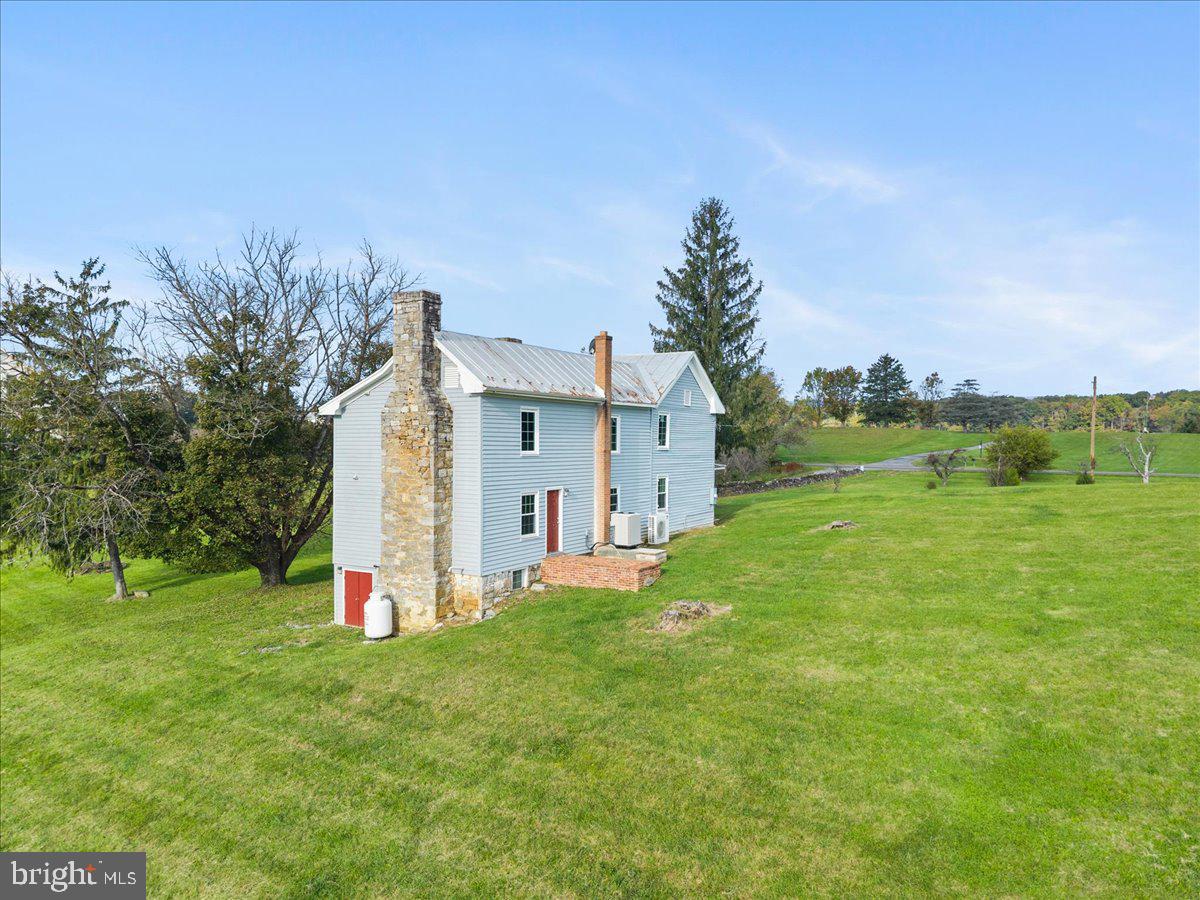 4035 CEDAR CREEK GRADE