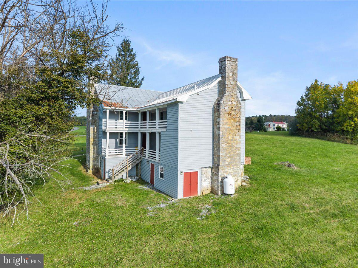4035 CEDAR CREEK GRADE
