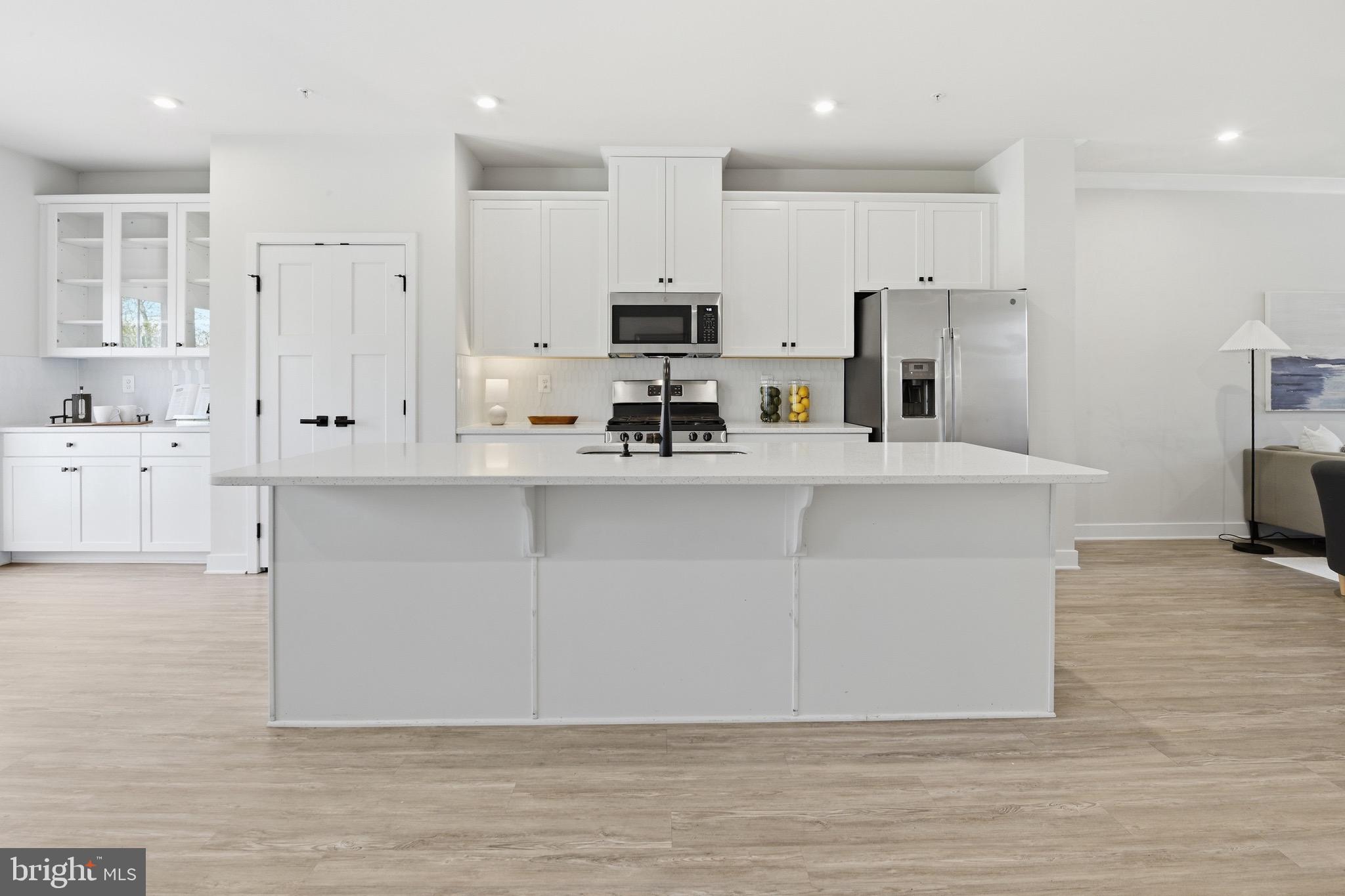 LAKE LINGANORE OAKDALE - Residential