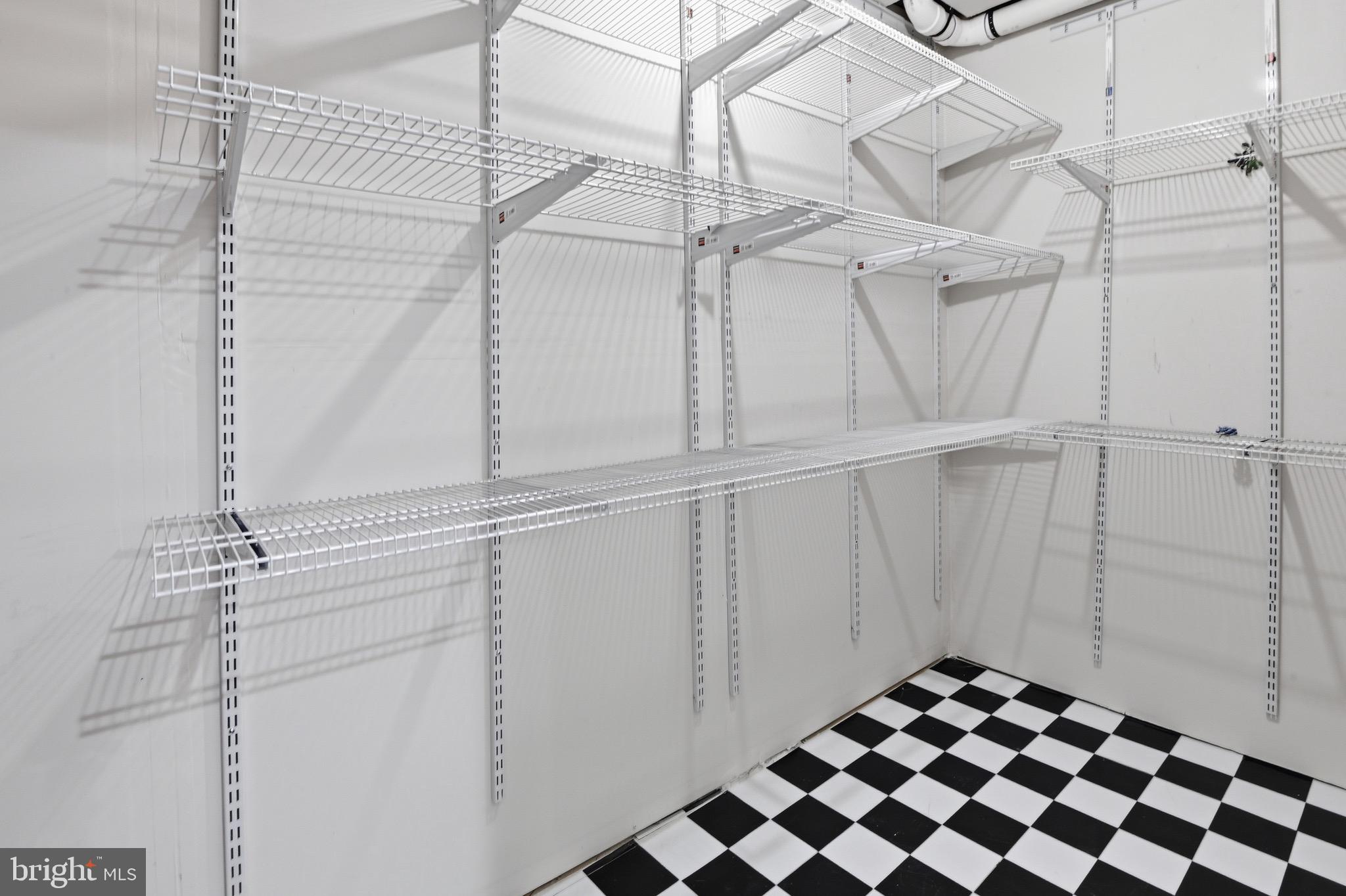 LAKE LINGANORE OAKDALE - Residential