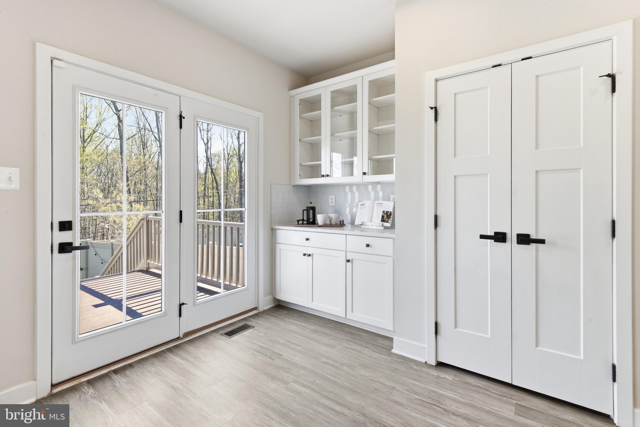 LAKE LINGANORE OAKDALE - Residential