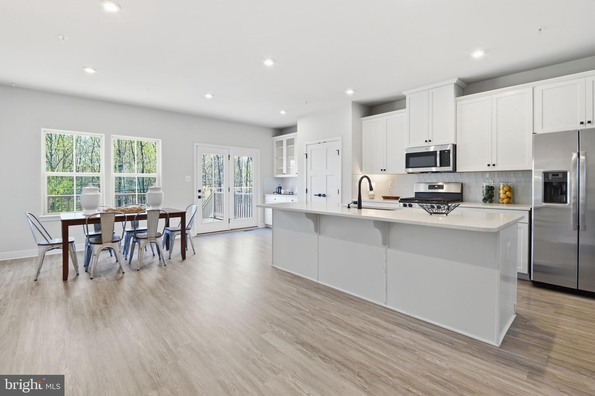 LAKE LINGANORE OAKDALE - Residential