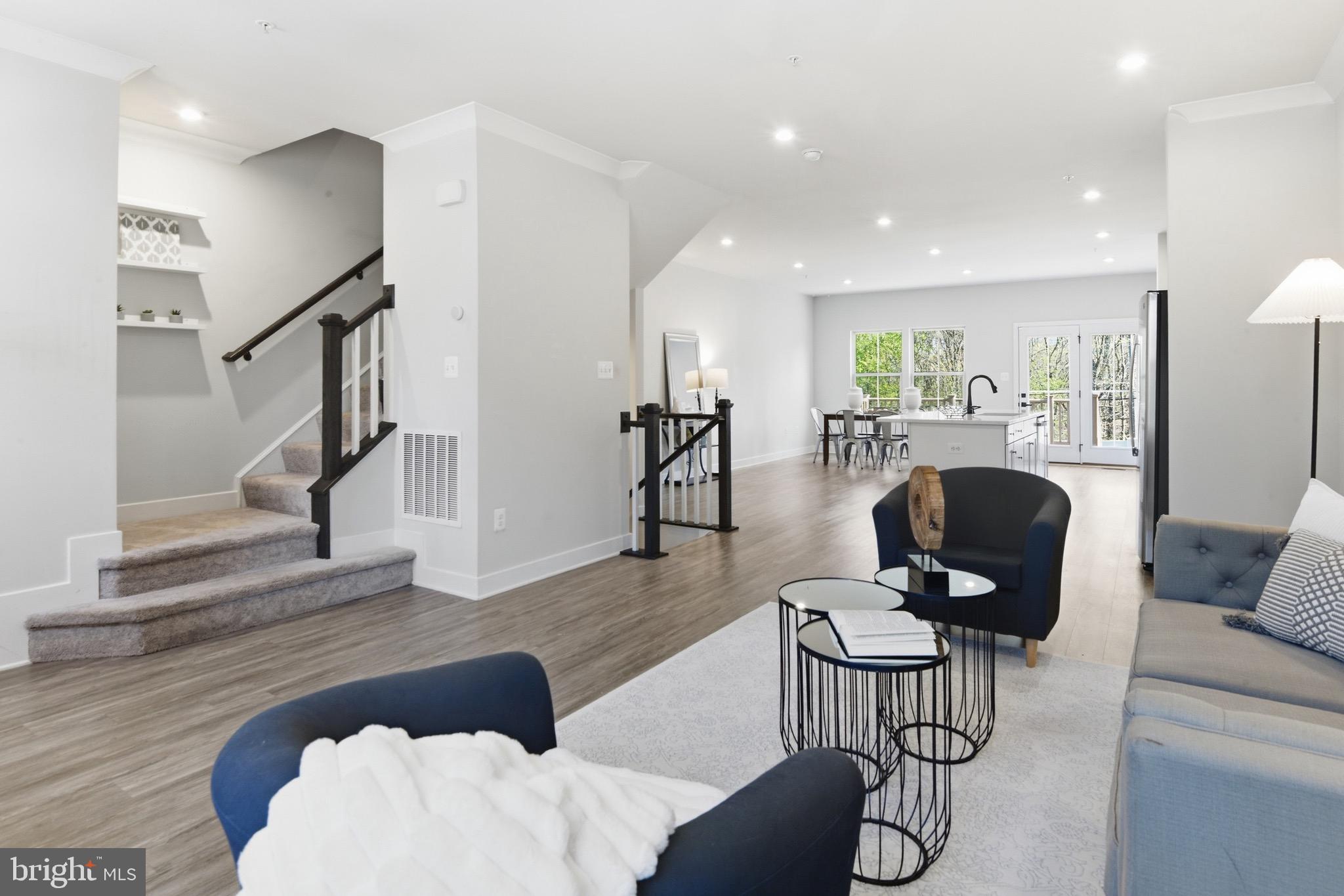 LAKE LINGANORE OAKDALE - Residential