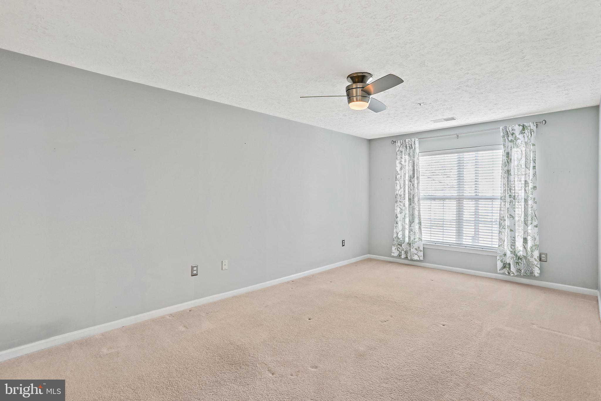 WINDGATE CONDO - Residential