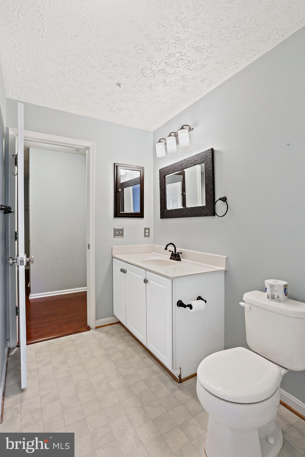 WINDGATE CONDO - Residential