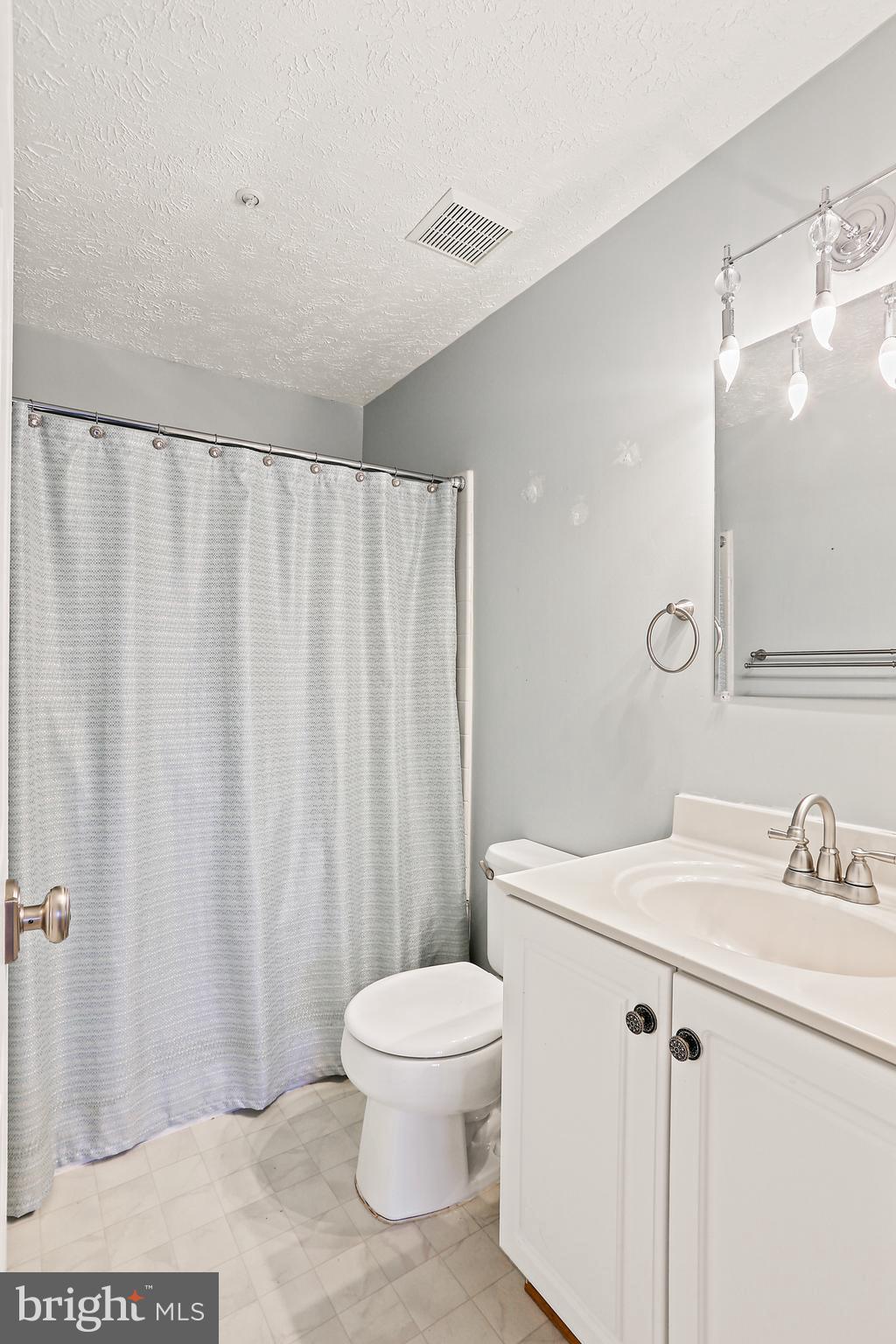 WINDGATE CONDO - Residential