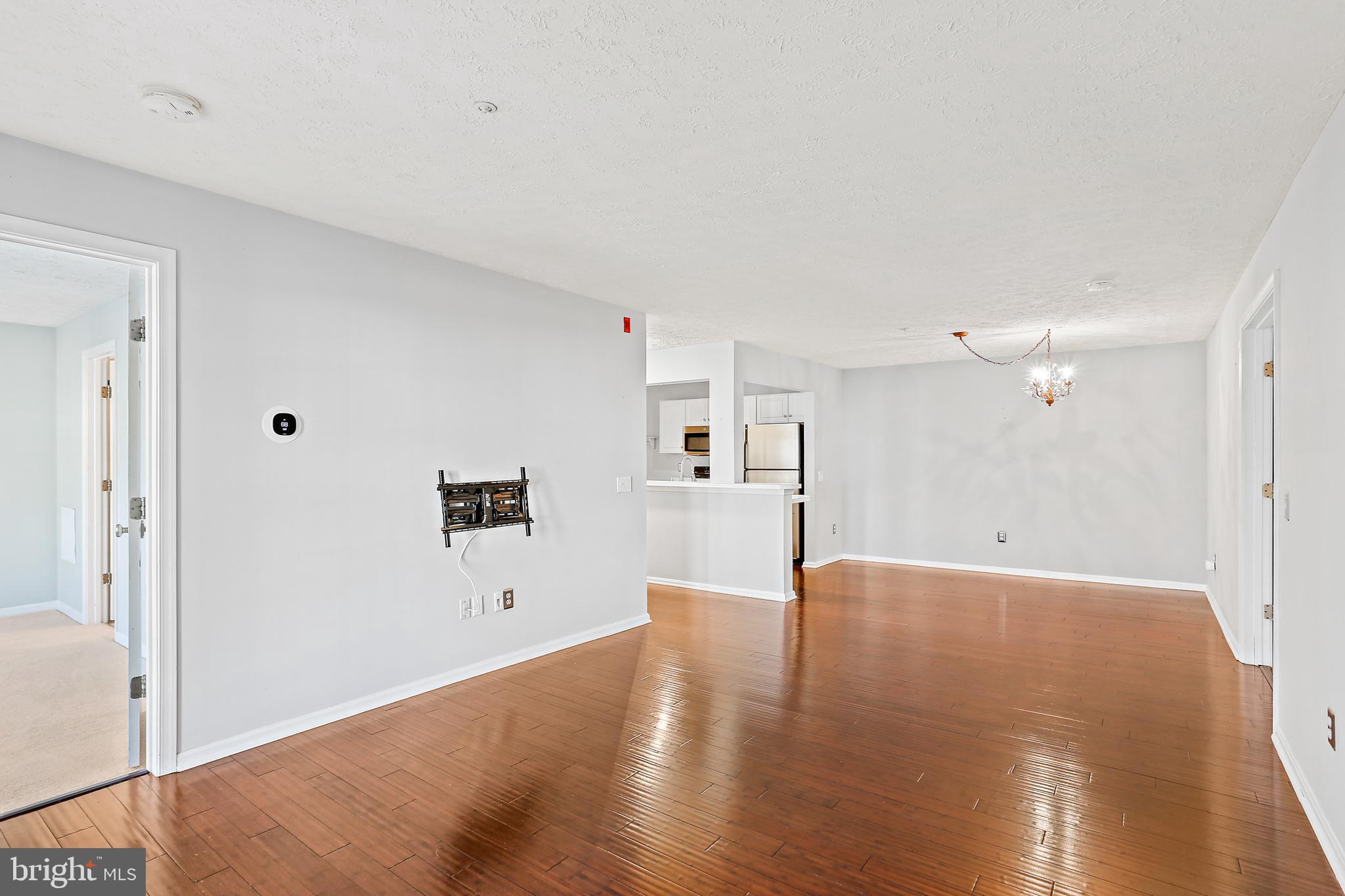 WINDGATE CONDO - Residential