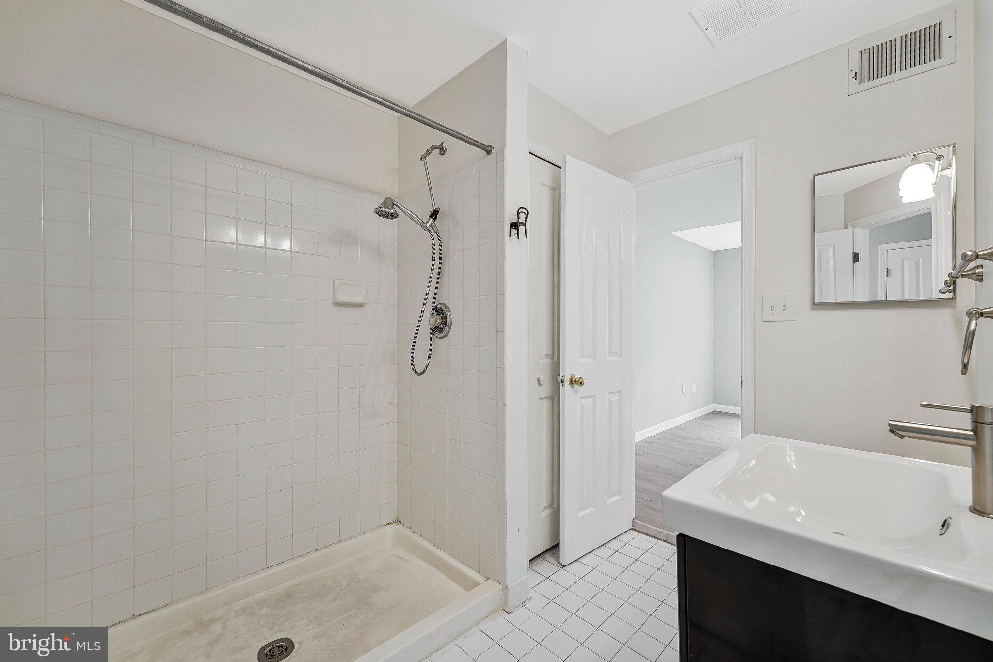 FAIRMONT CONDO - Residential Lease