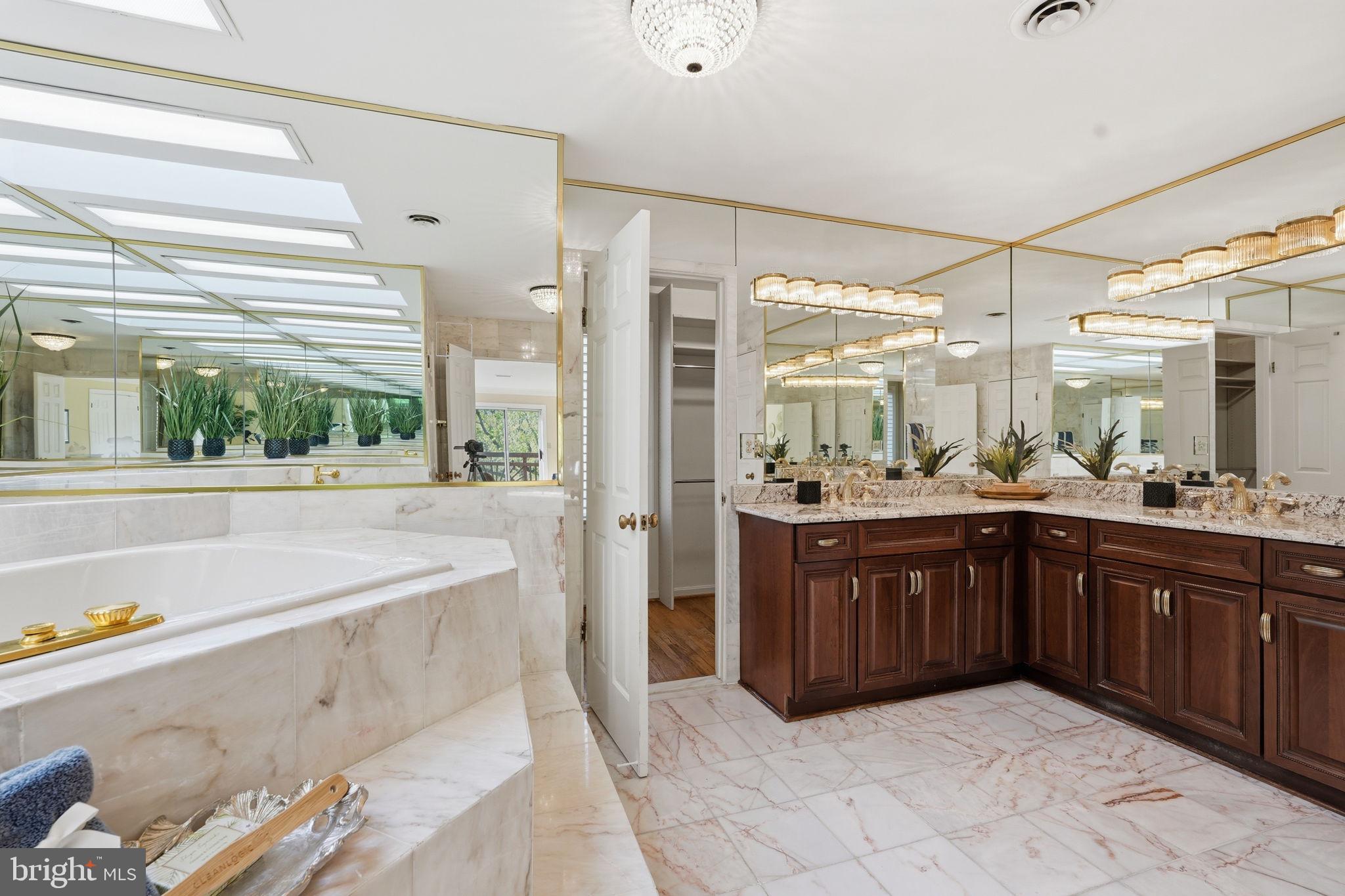 POTOMAC RANCH - Residential