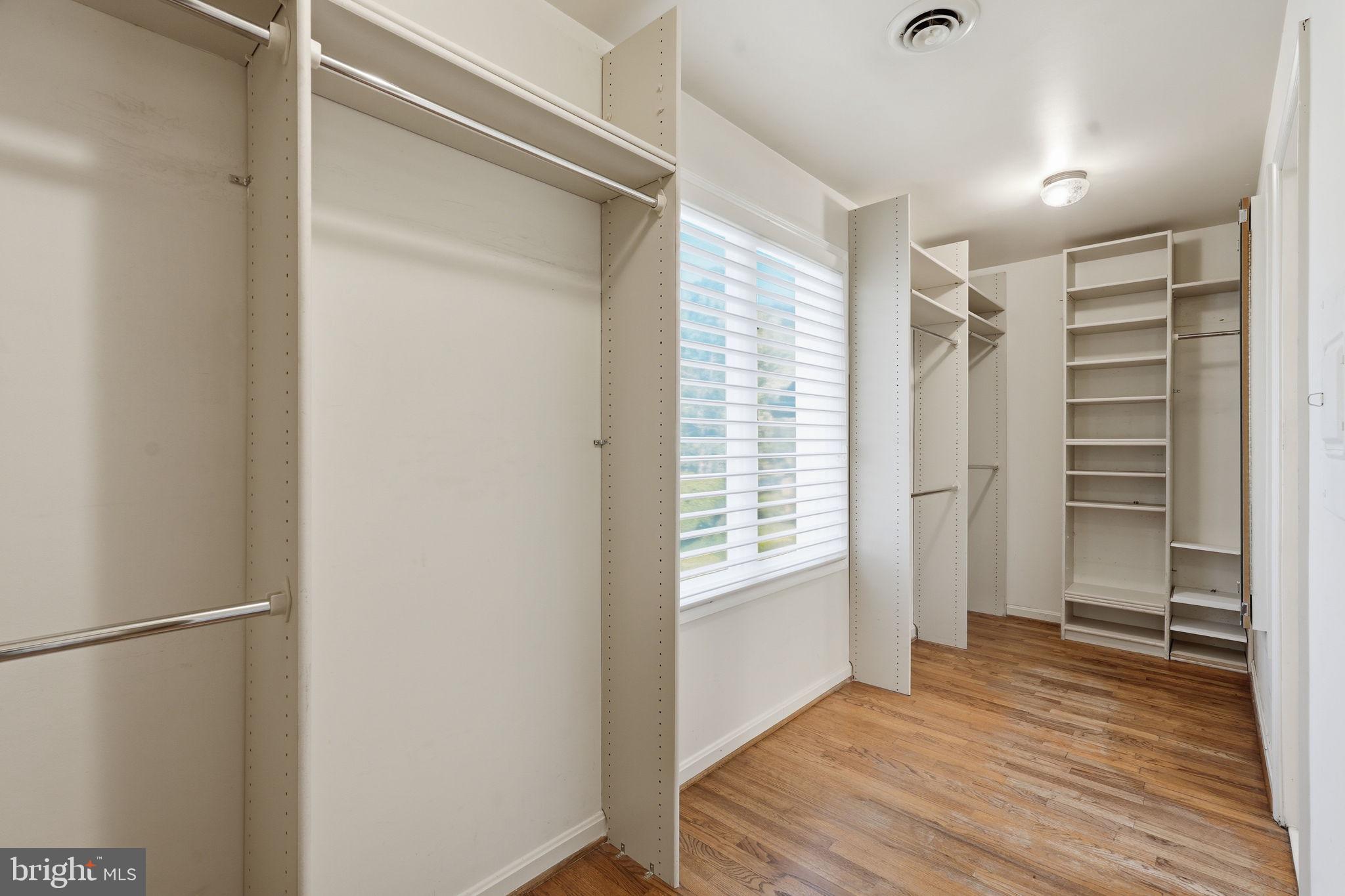 POTOMAC RANCH - Residential