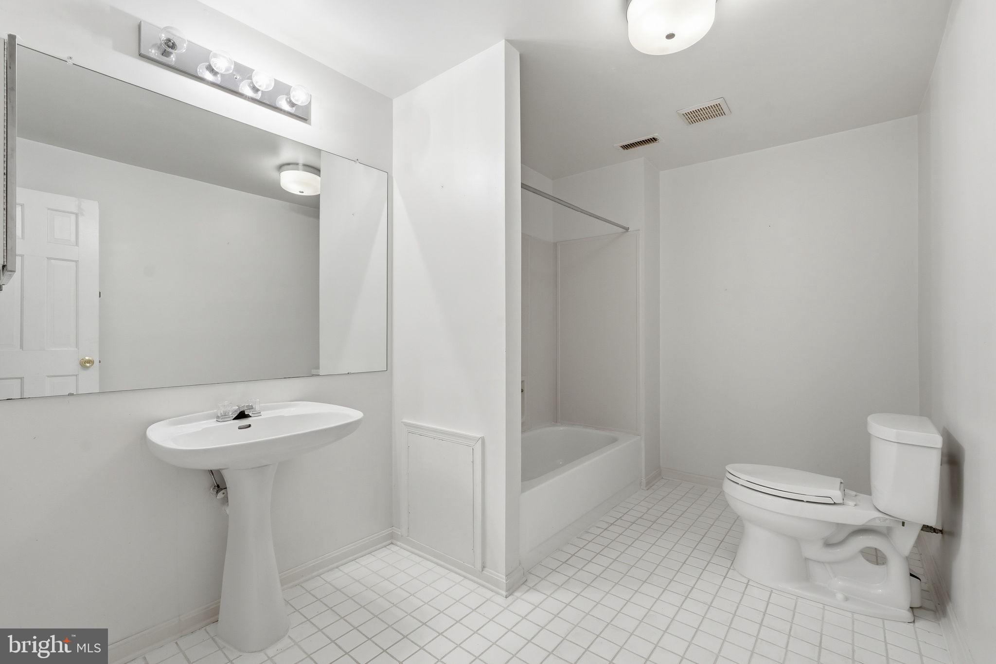 POTOMAC RANCH - Residential