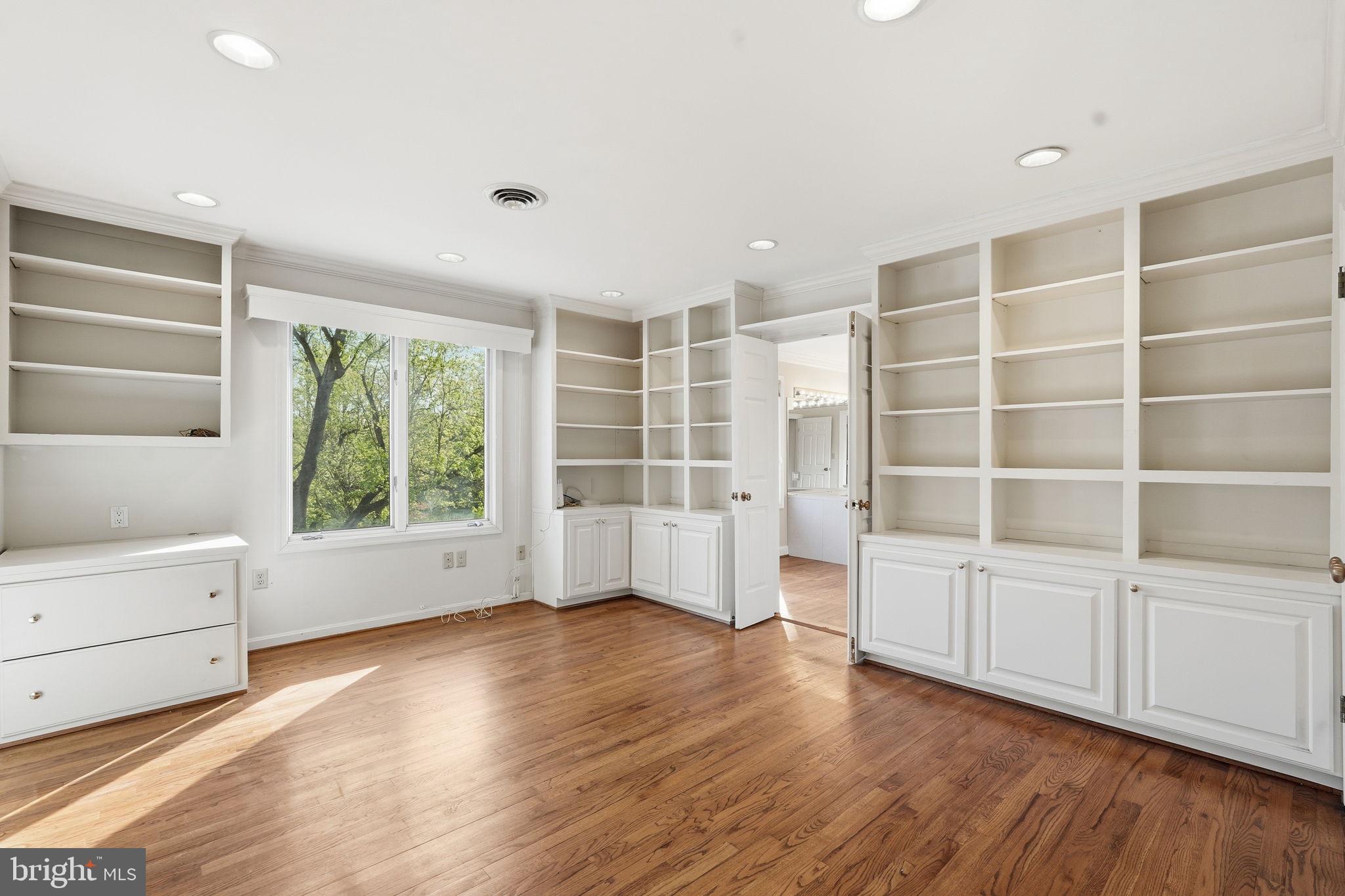 POTOMAC RANCH - Residential