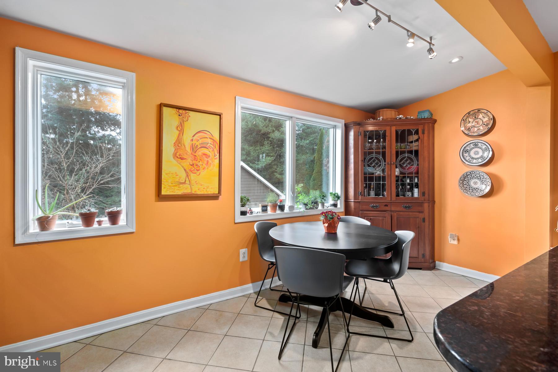 JENKINTOWN - Residential