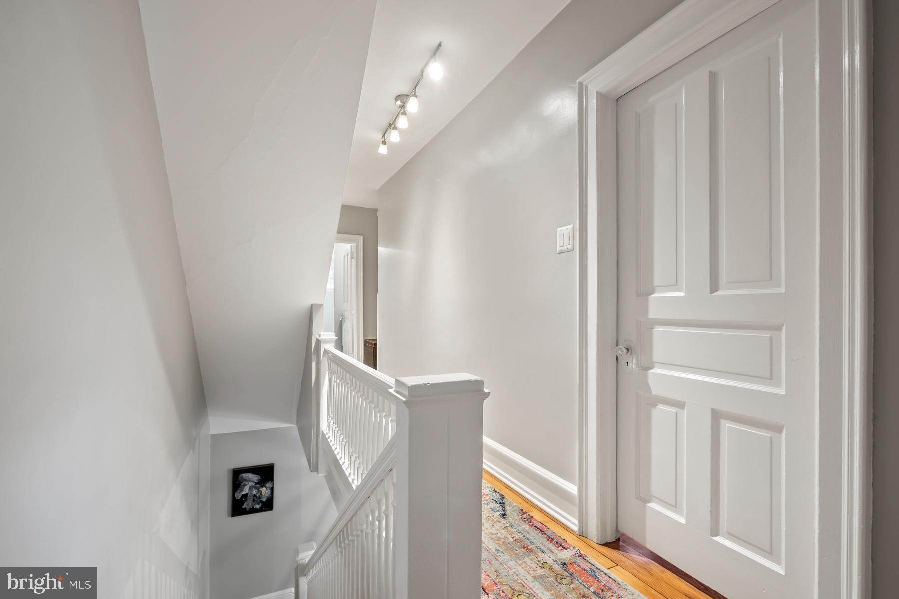 JENKINTOWN - Residential