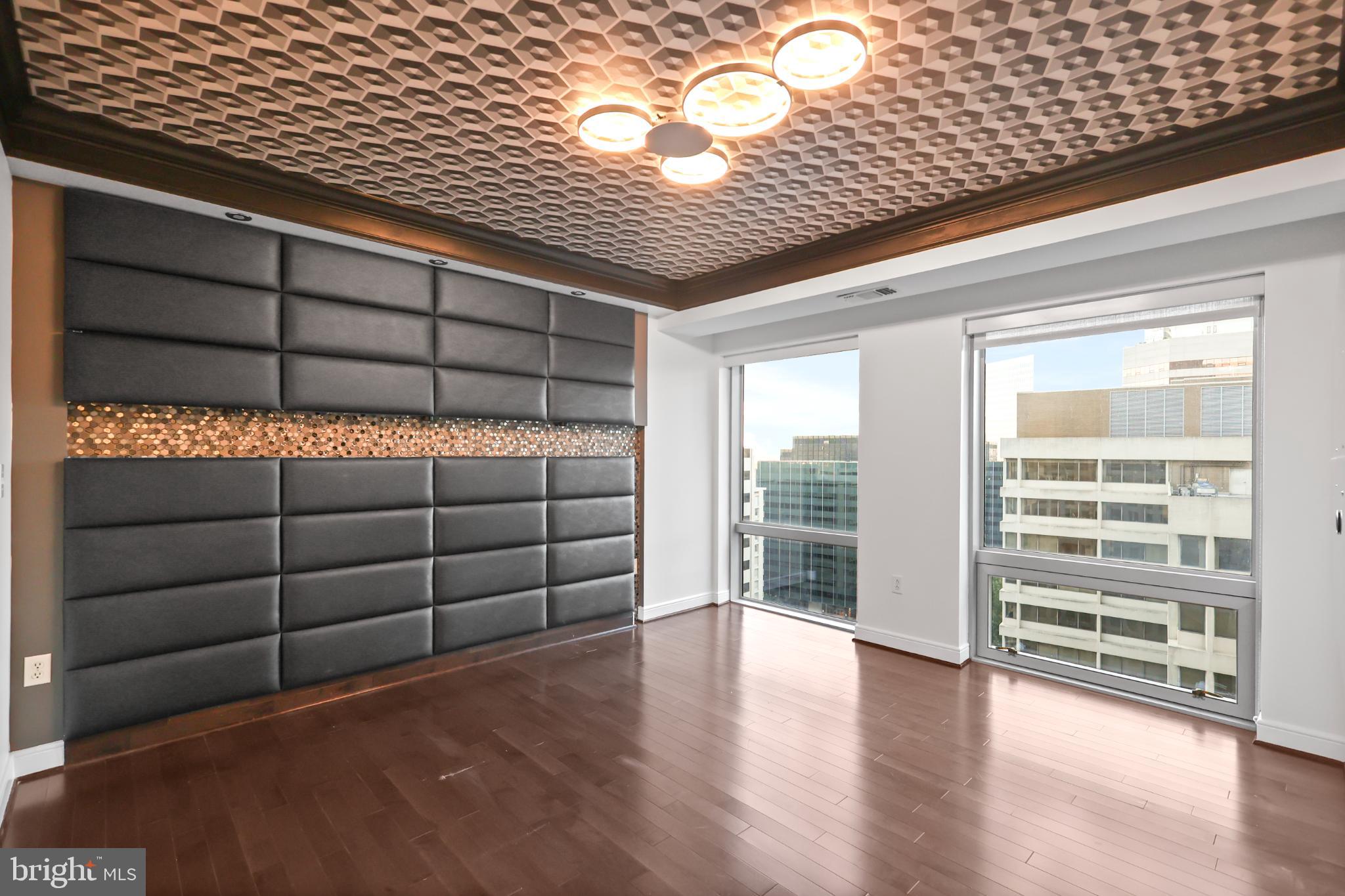 THE WATERVIEW - Residential