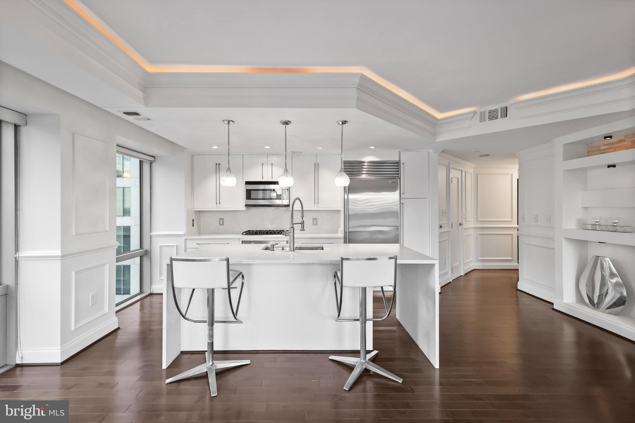 THE WATERVIEW - Residential