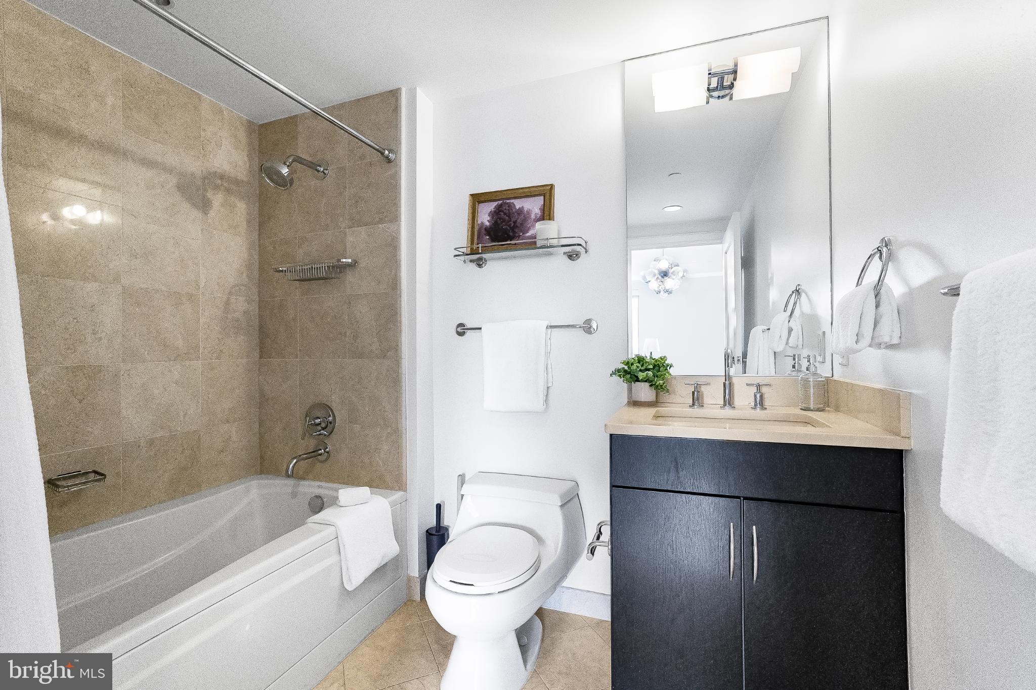 THE WATERVIEW - Residential