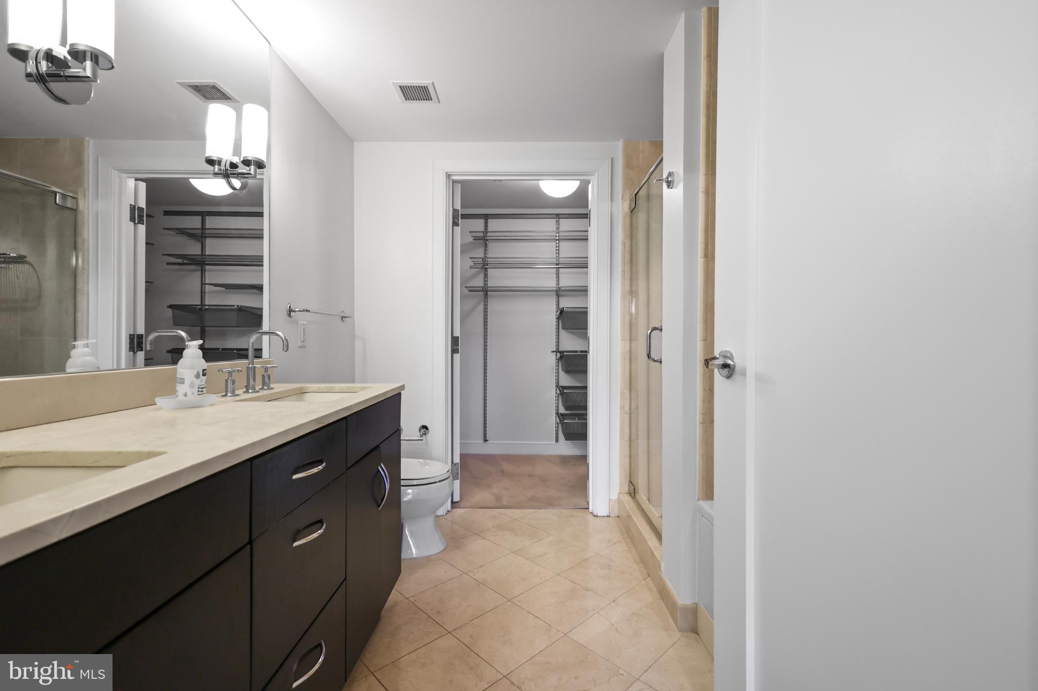 THE WATERVIEW - Residential