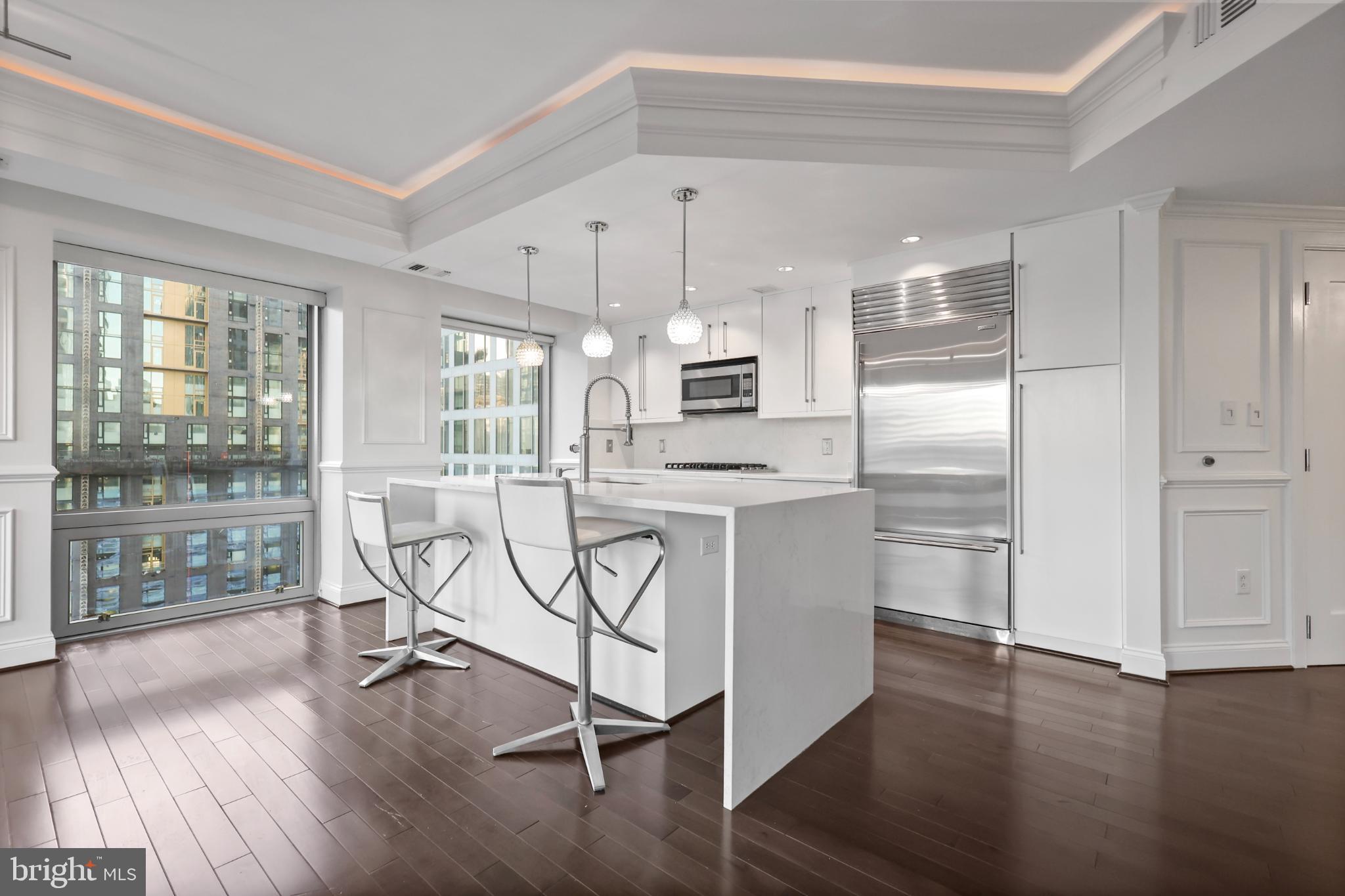 1111 19TH STREET N 1707