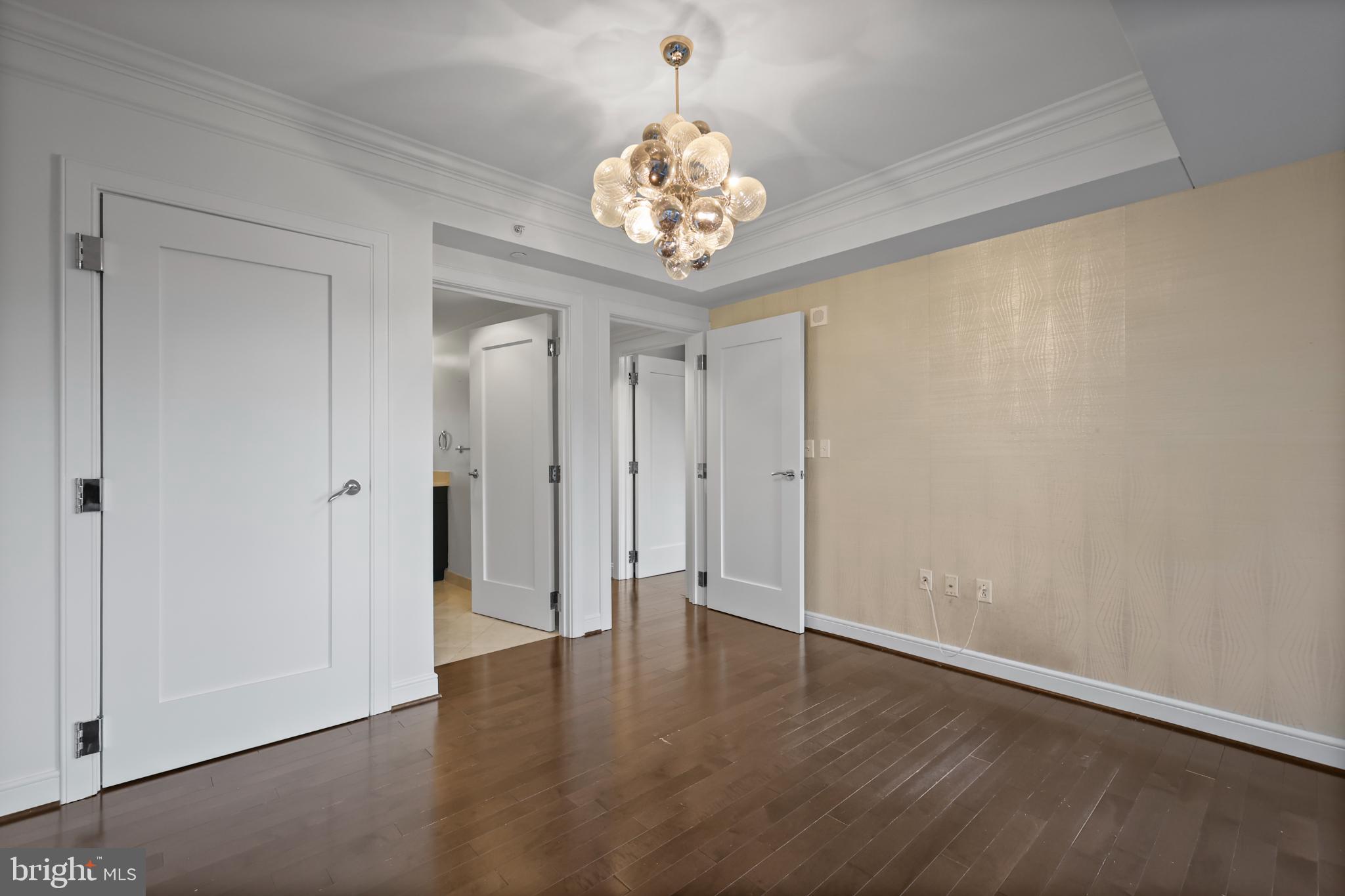 THE WATERVIEW - Residential