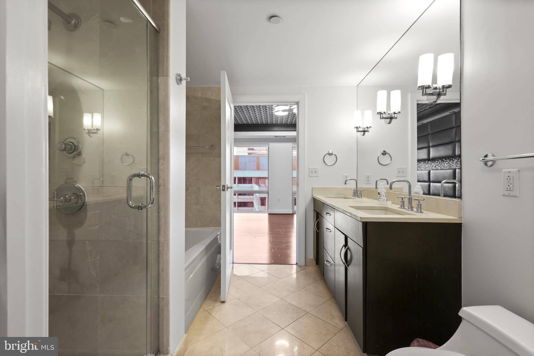 THE WATERVIEW - Residential