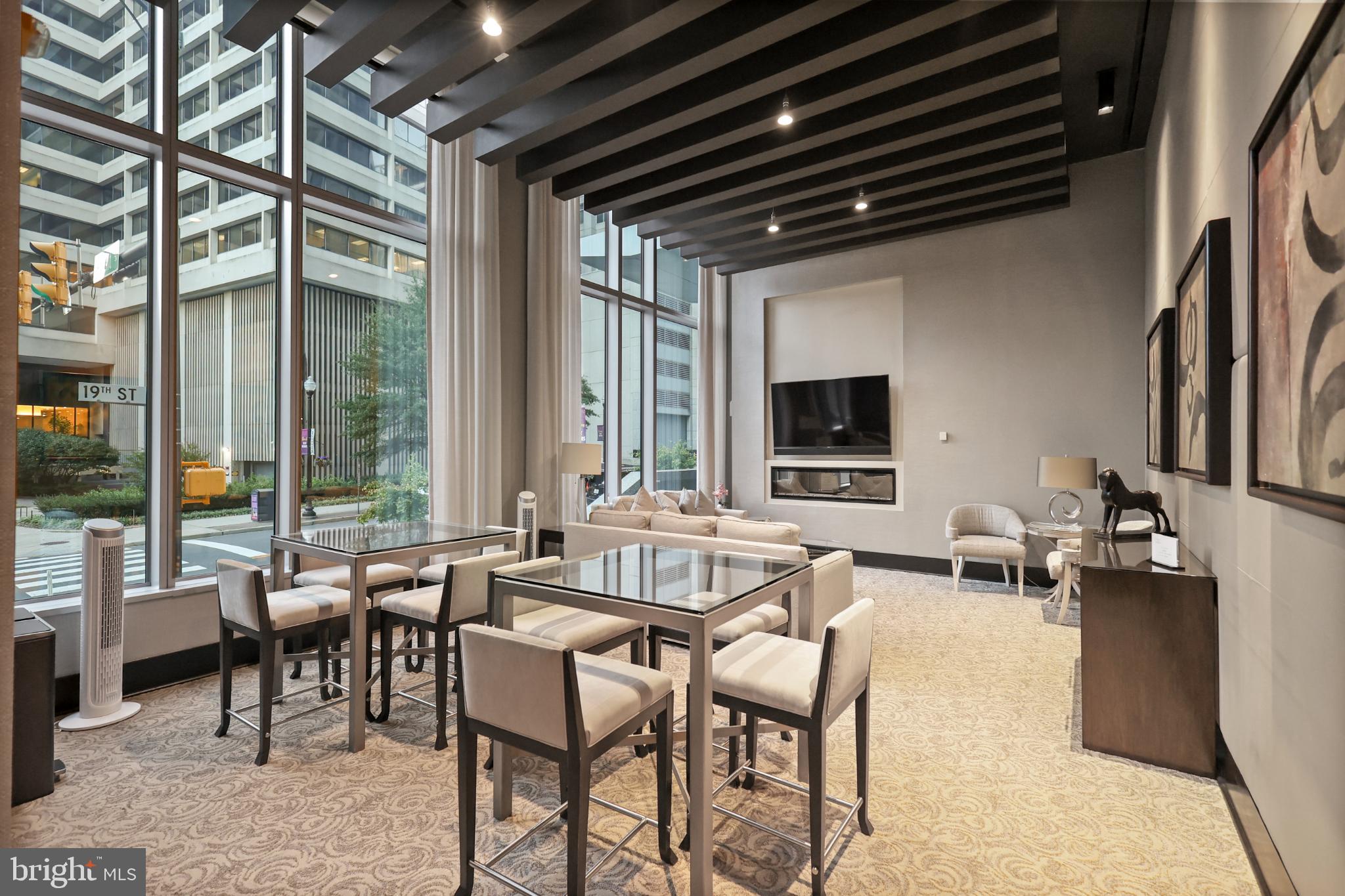 THE WATERVIEW - Residential