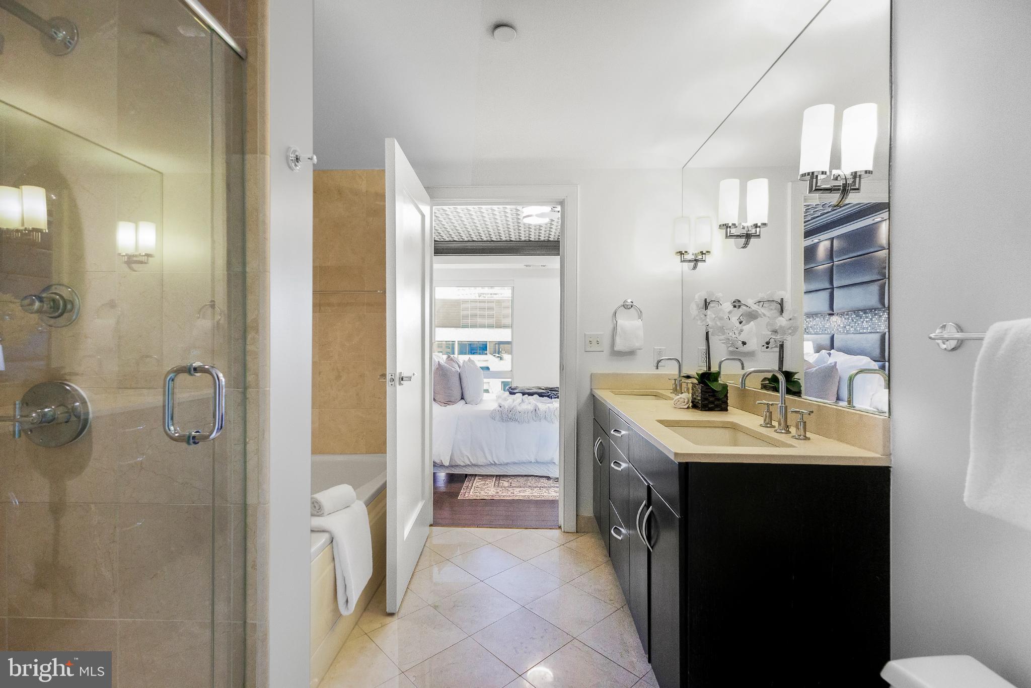 THE WATERVIEW - Residential