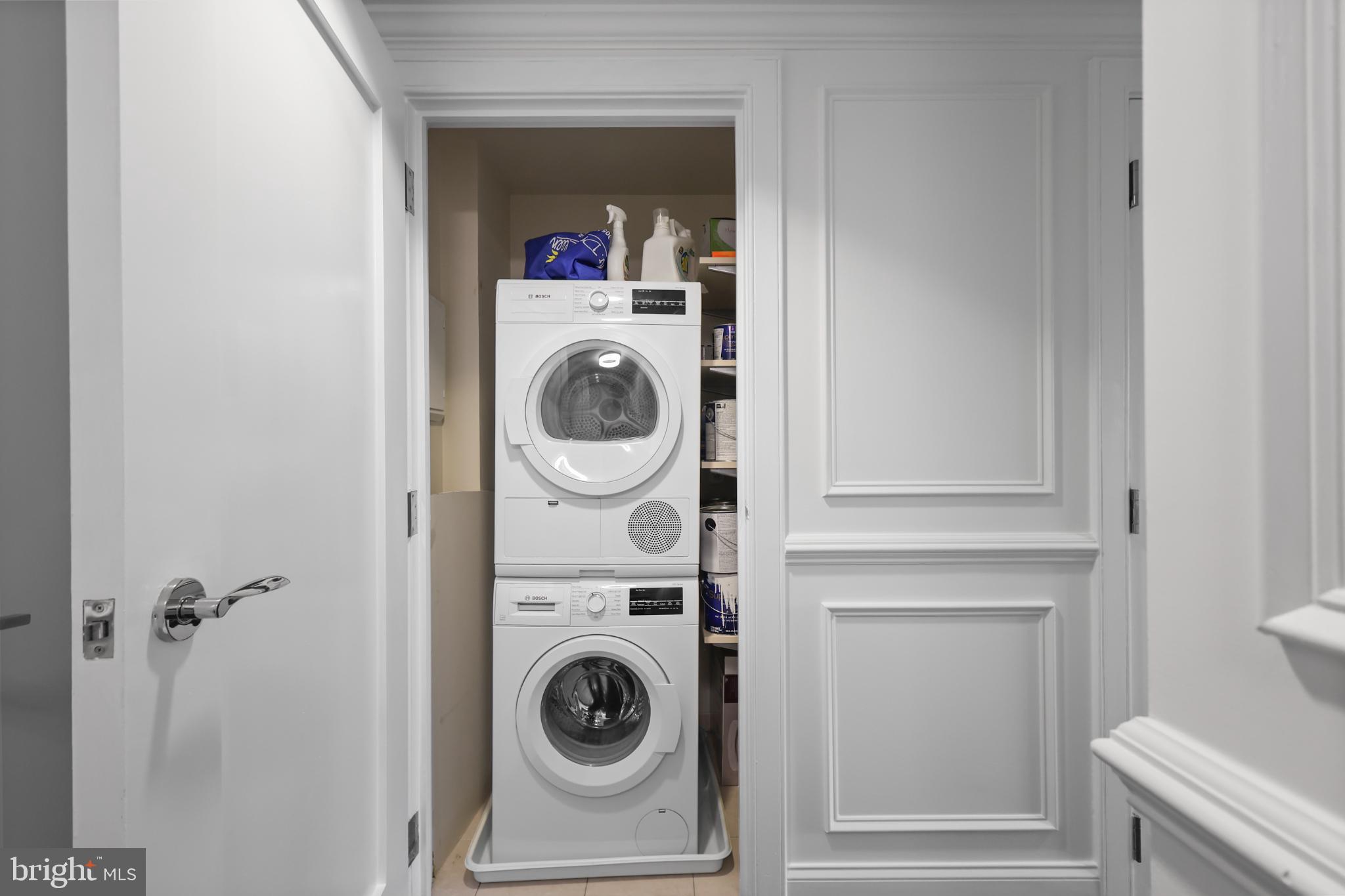 THE WATERVIEW - Residential