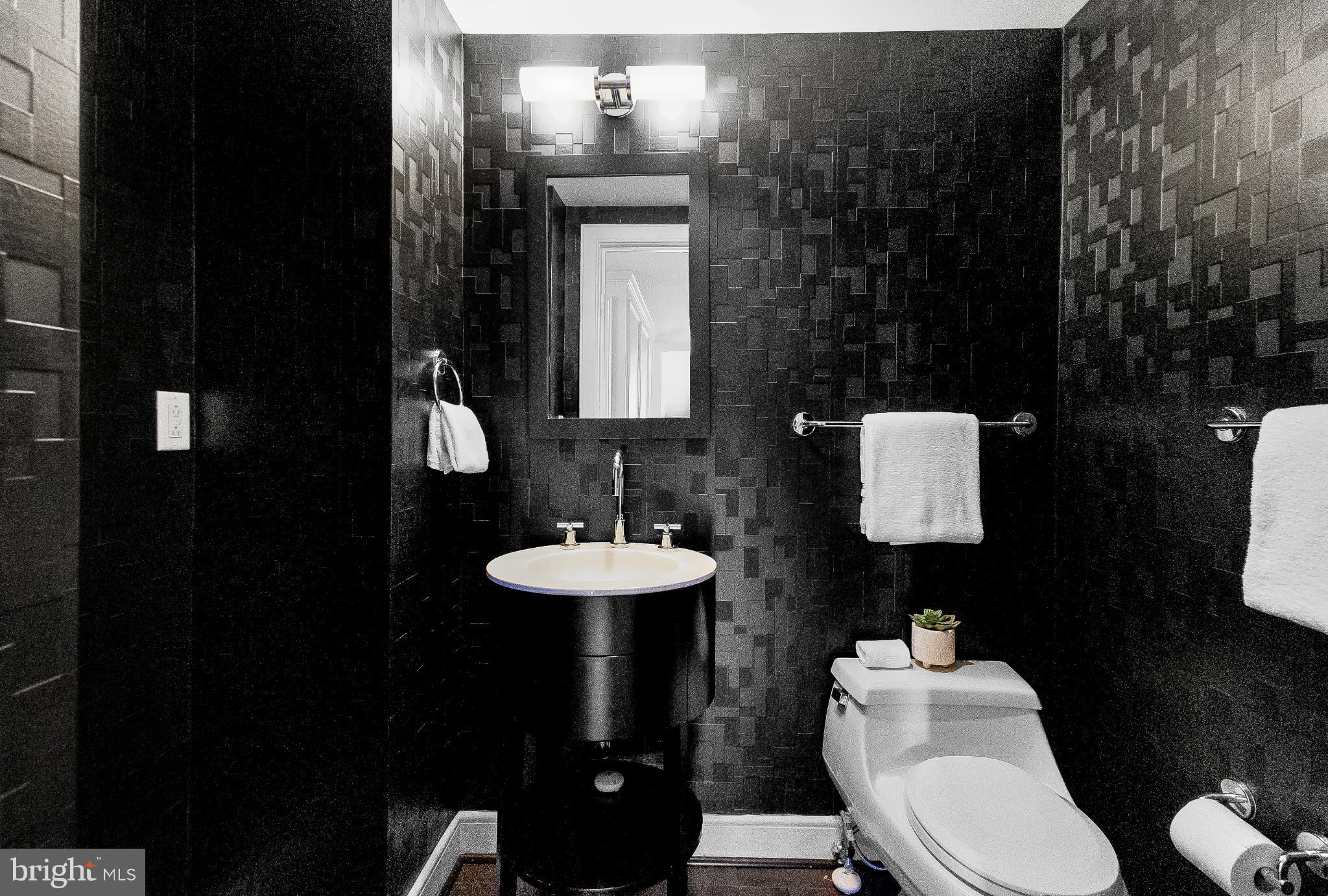 THE WATERVIEW - Residential