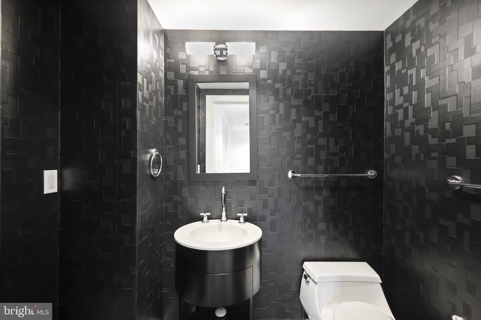 THE WATERVIEW - Residential