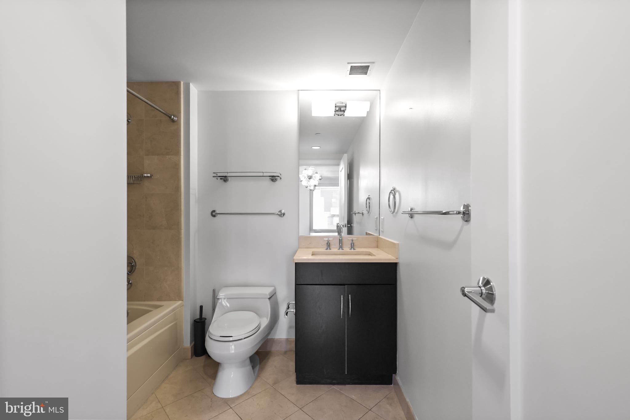 THE WATERVIEW - Residential