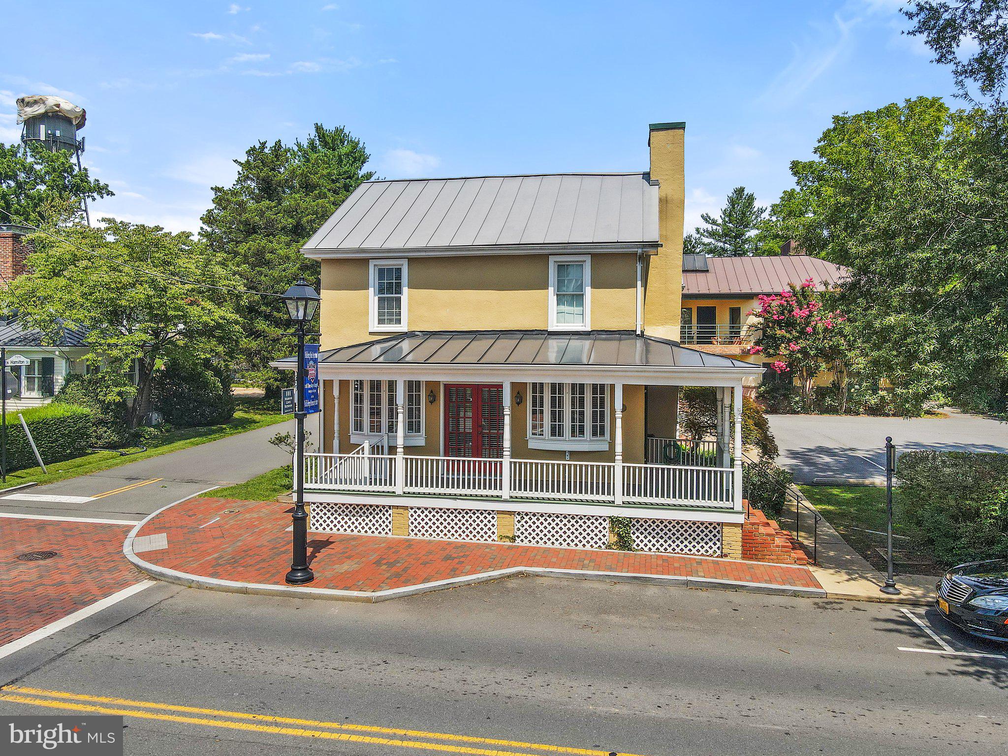 200 E WASHINGTON STREET