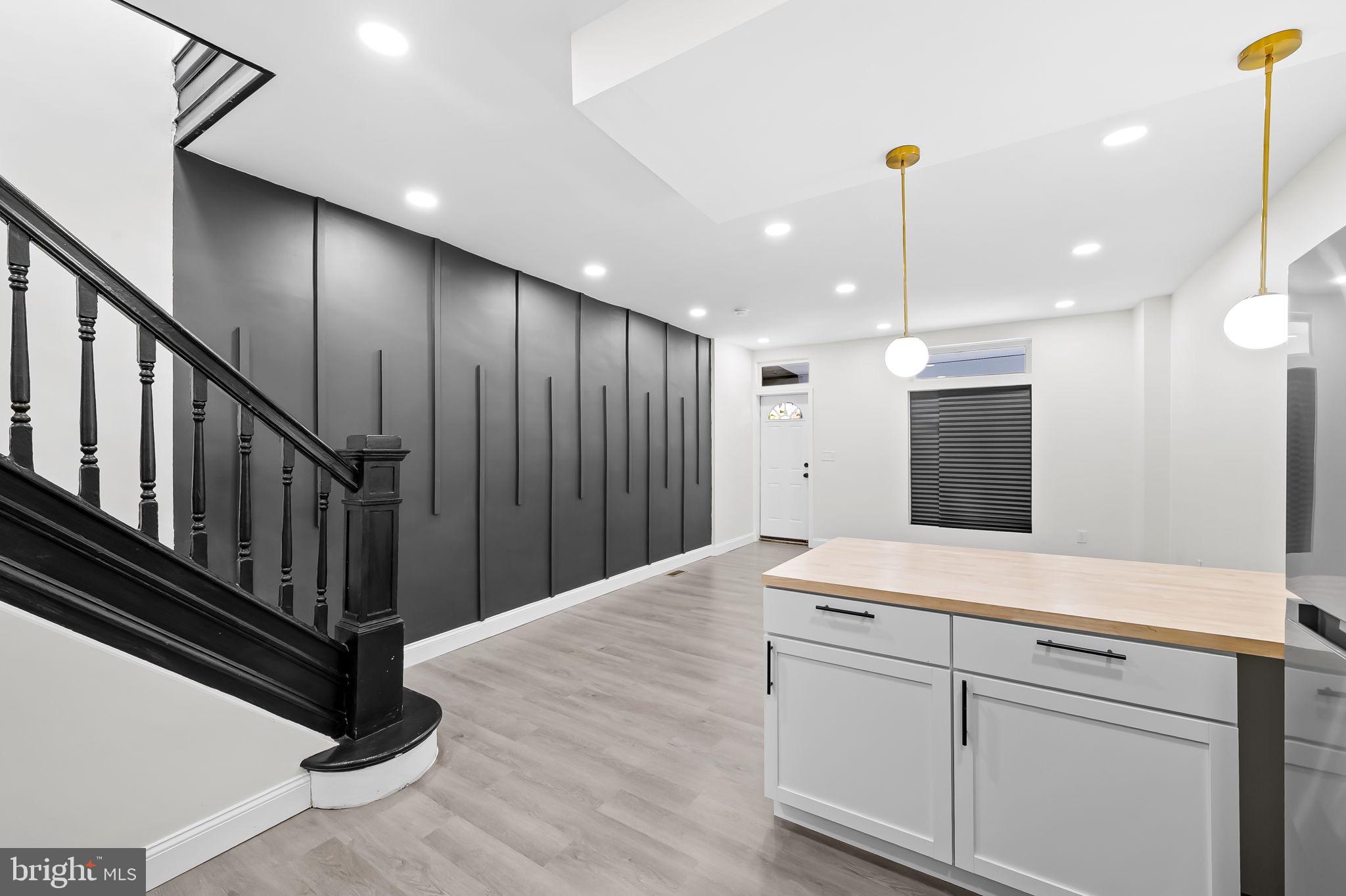 PARK CIRCLE - Residential