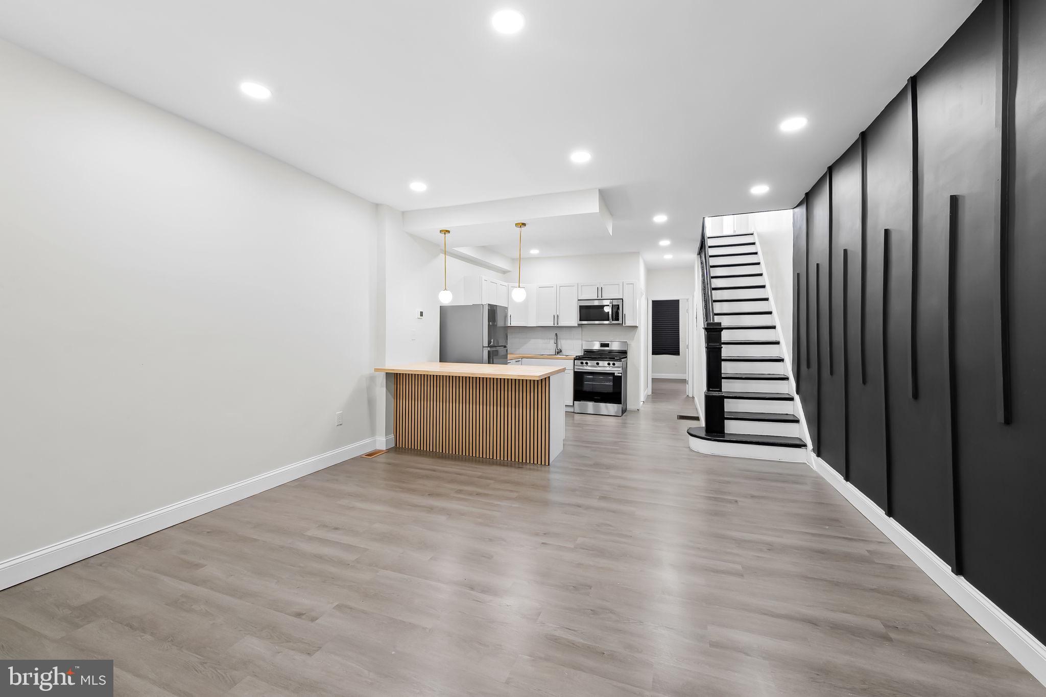 PARK CIRCLE - Residential