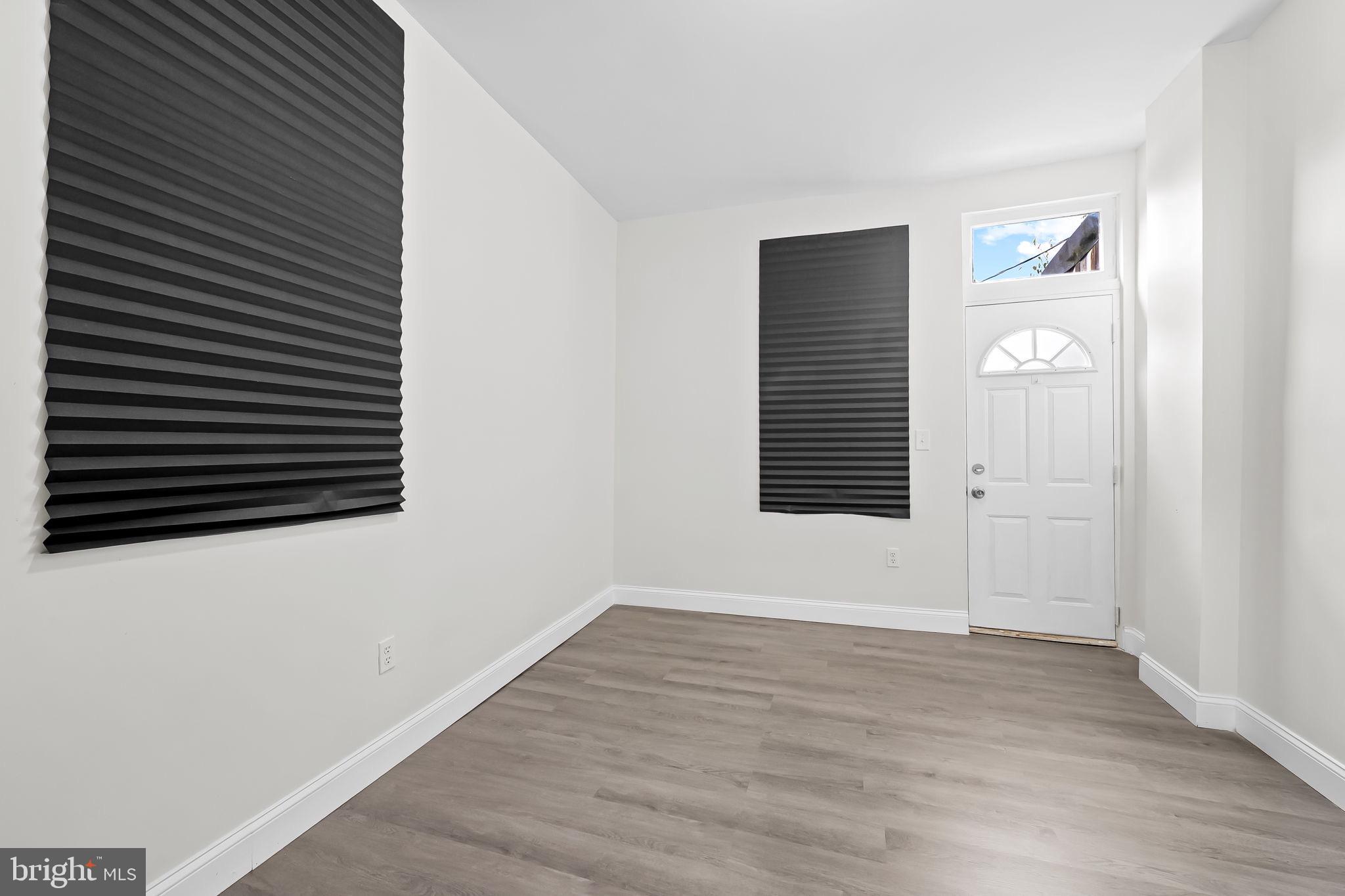 PARK CIRCLE - Residential