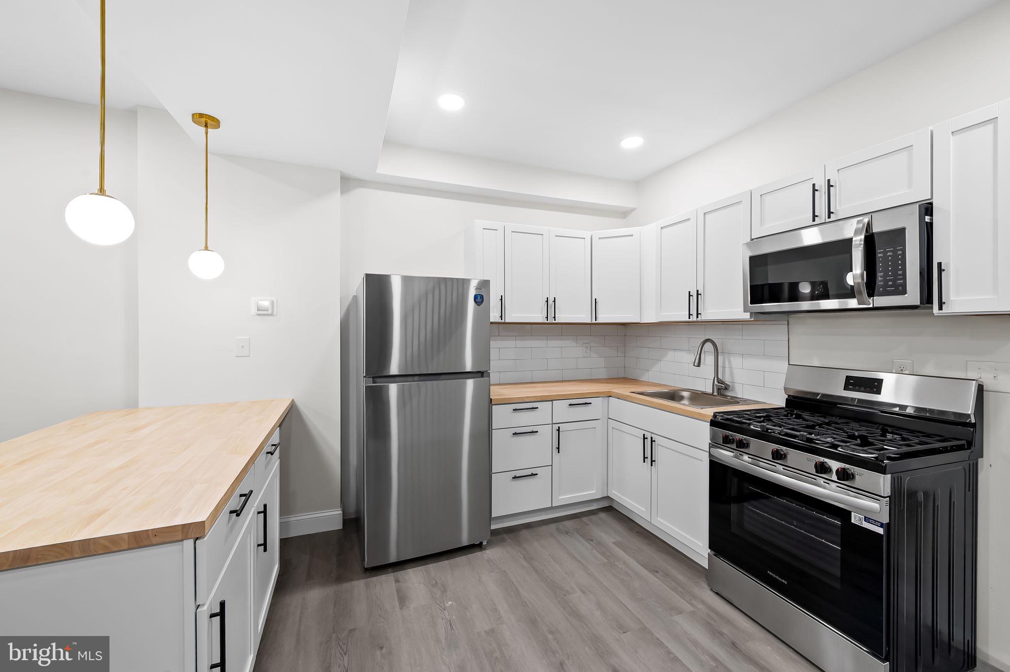 PARK CIRCLE - Residential
