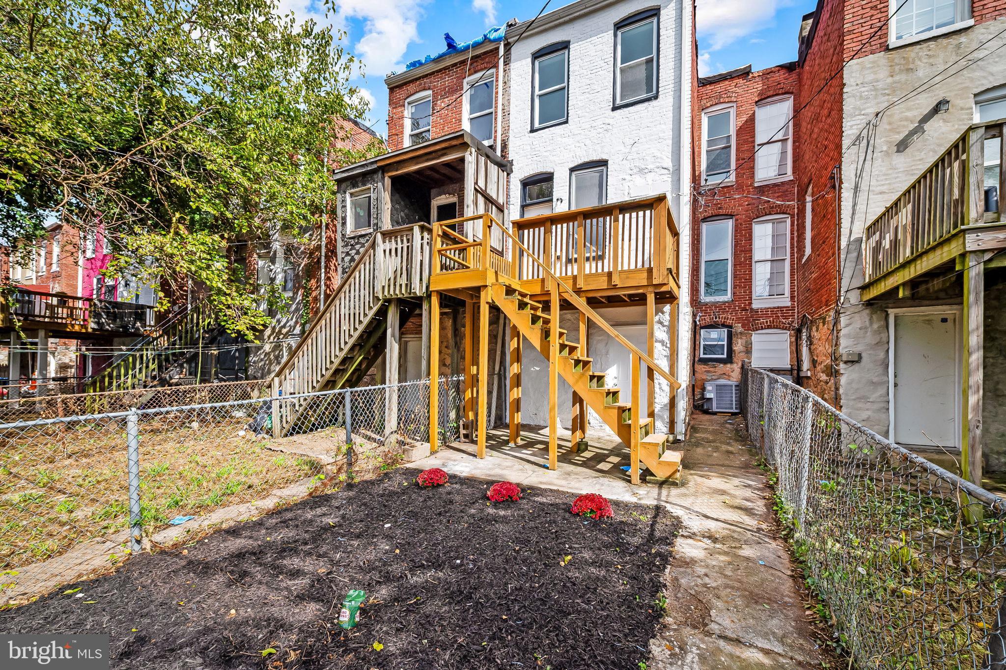 PARK CIRCLE - Residential