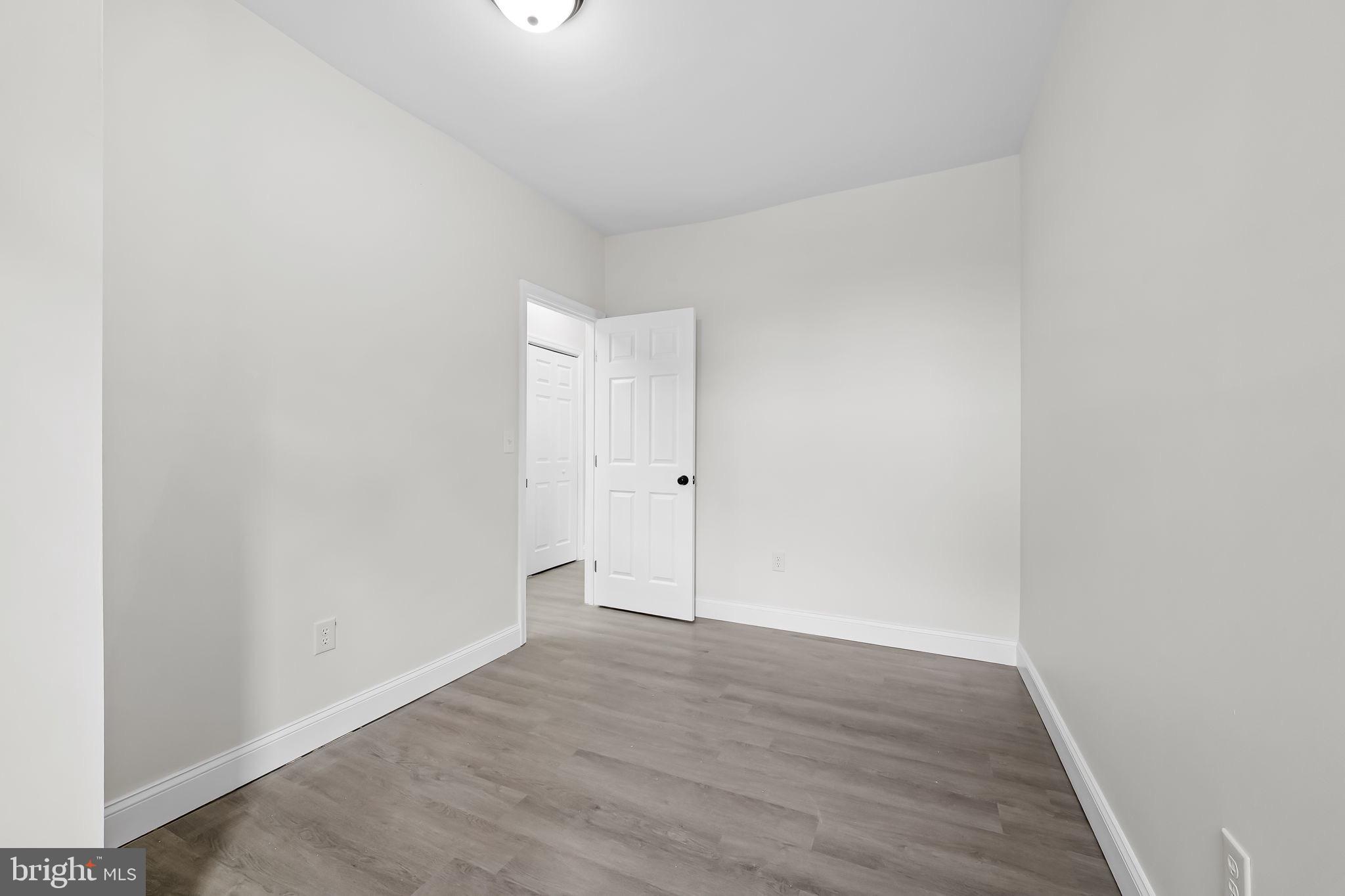 PARK CIRCLE - Residential